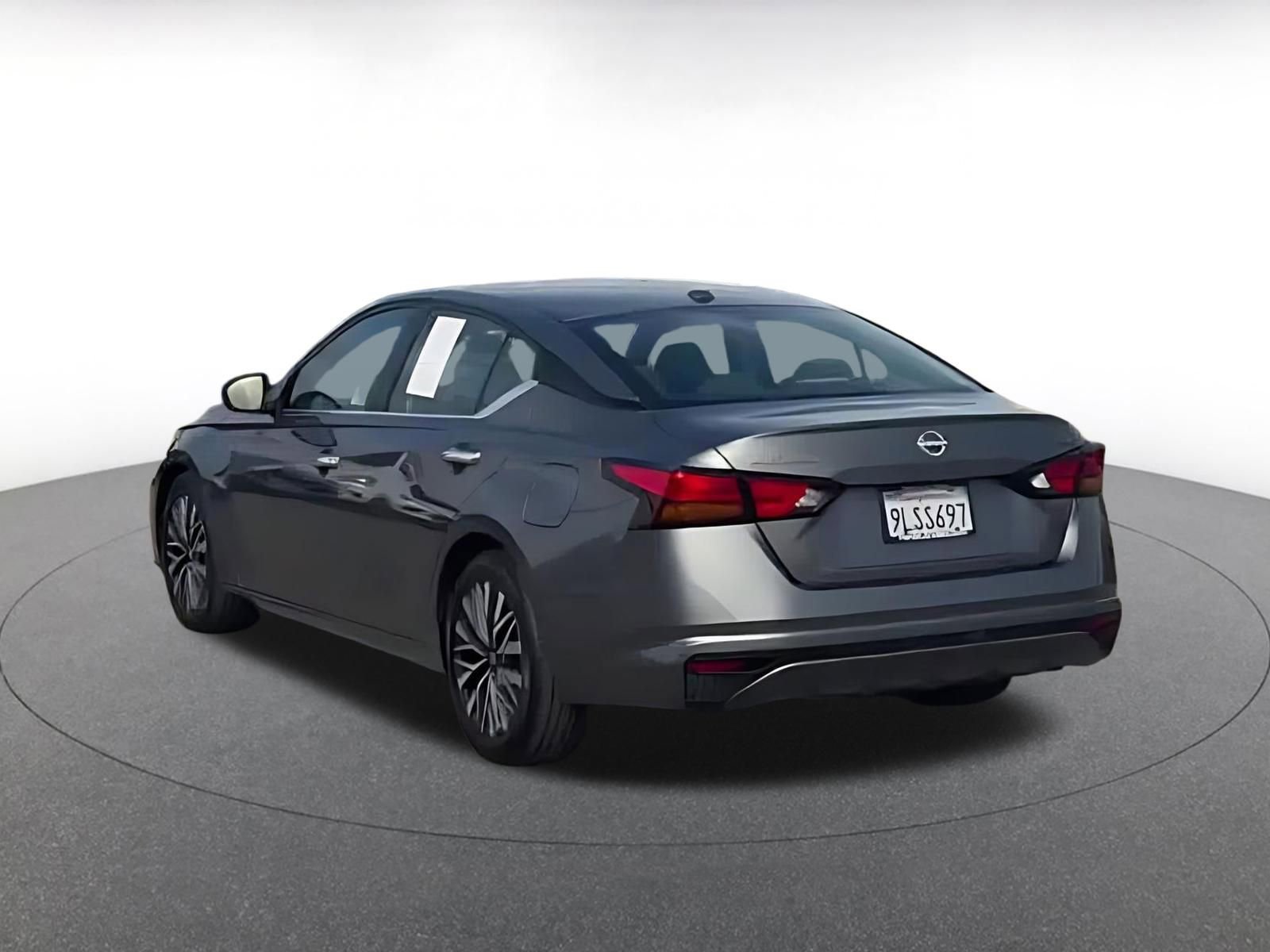 Thumbnail: 2024 Nissan Altima - 10