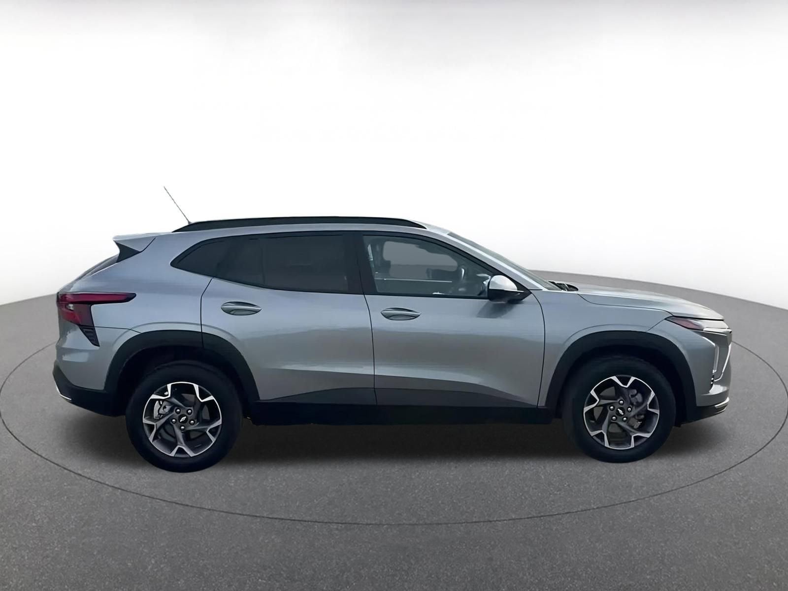 Thumbnail: 2025 Chevrolet Trax - 16