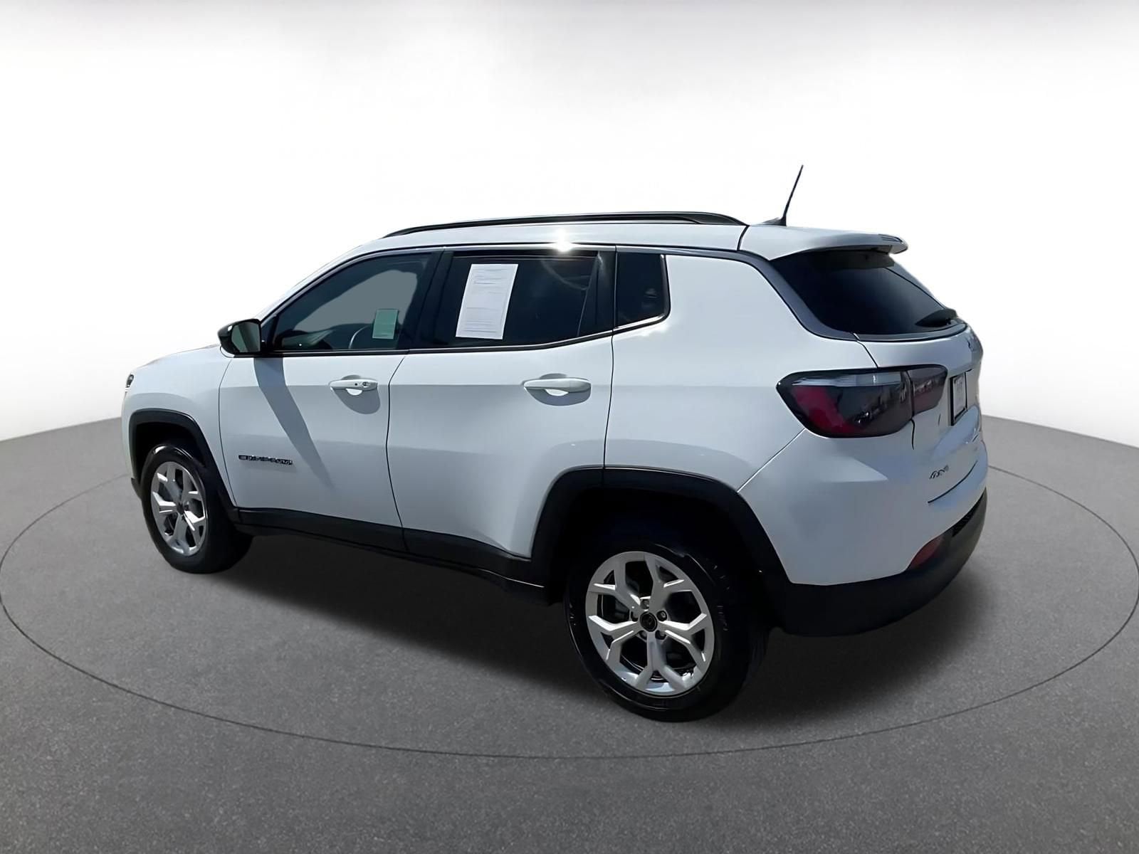 Thumbnail: 2025 Jeep Compass - 10