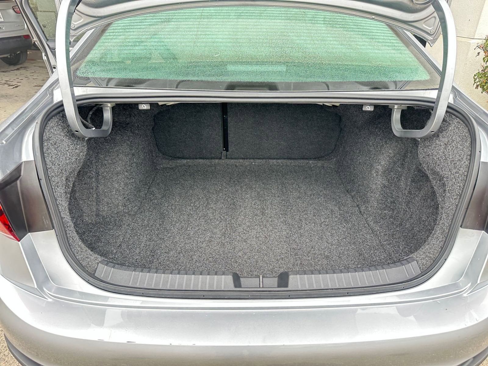 Thumbnail: 2025 Volkswagen Jetta - 31