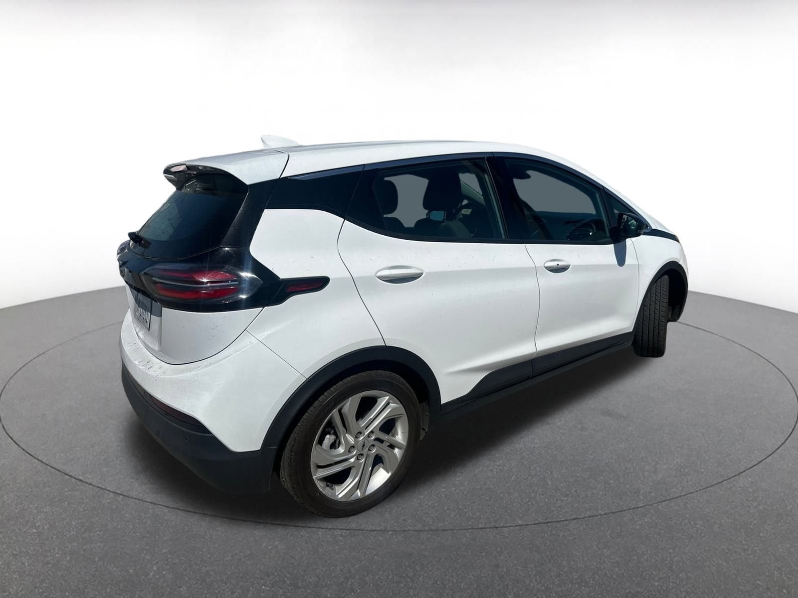 Thumbnail: 2023 Chevrolet Bolt EV - 5
