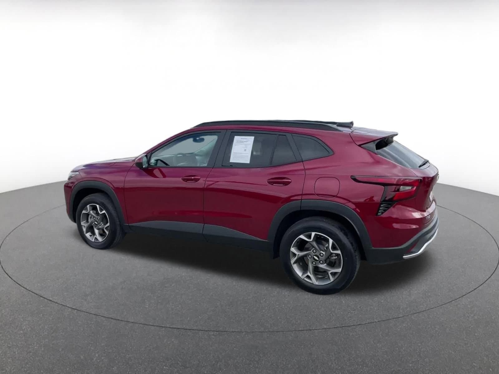 Thumbnail: 2025 Chevrolet Trax - 10