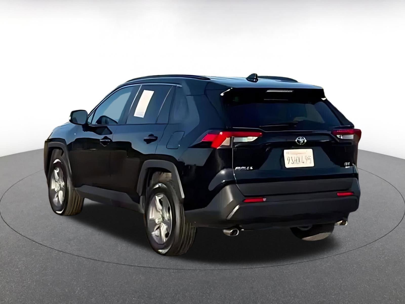 Thumbnail: 2025 Toyota RAV4 - 15