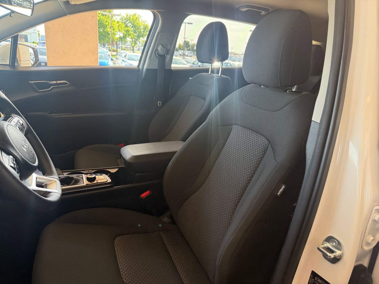 Thumbnail: 2025 Kia Sportage - 34