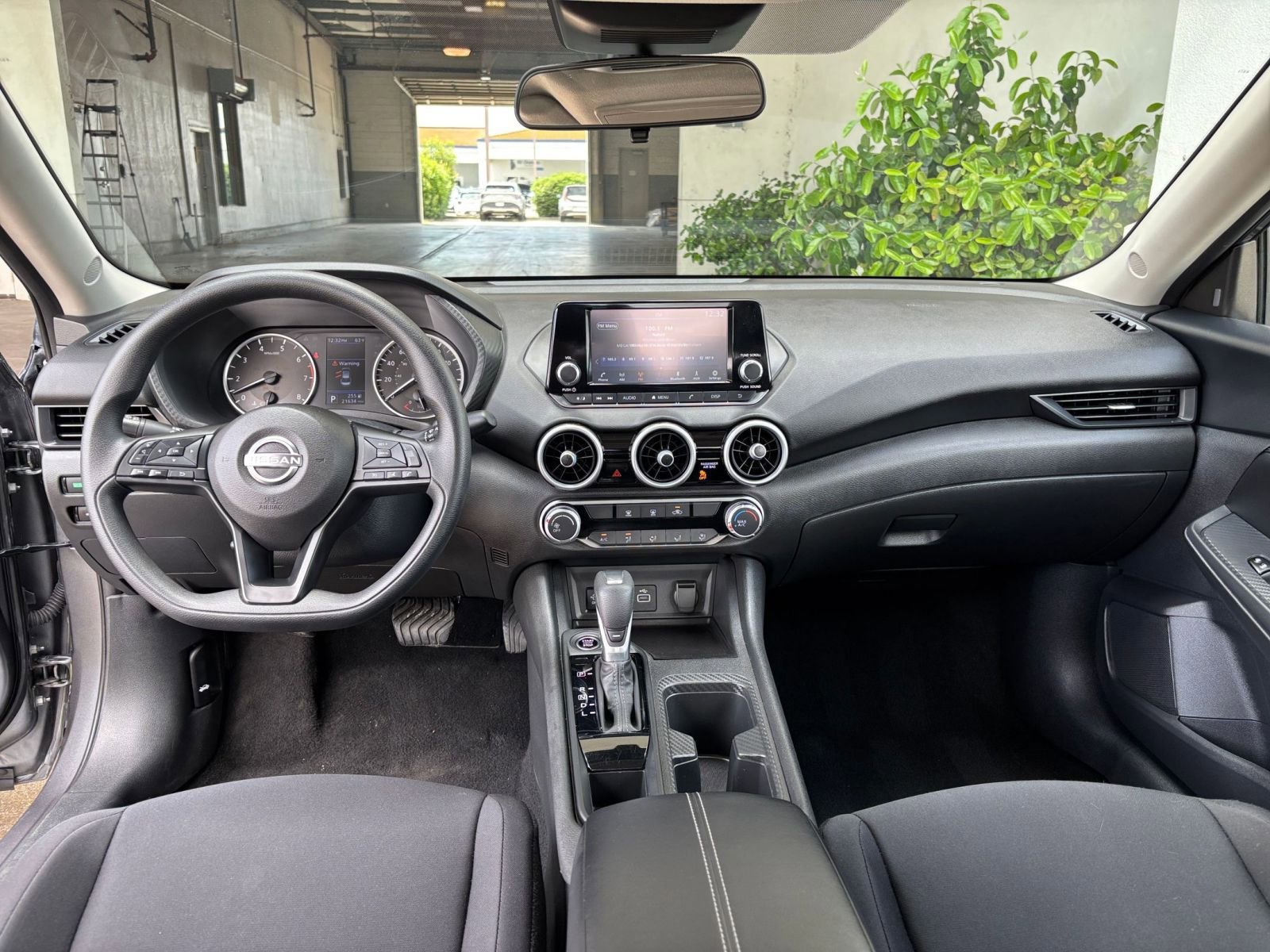 Thumbnail: 2025 Nissan Sentra - 31