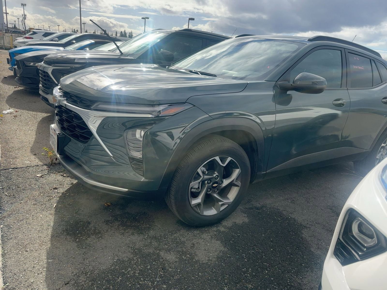 Thumbnail: 2025 Chevrolet Trax - 2