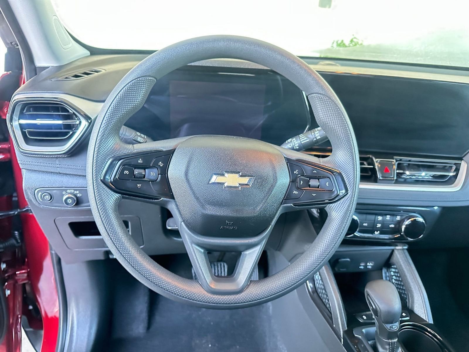 Thumbnail: 2025 Chevrolet TrailBlazer - 28