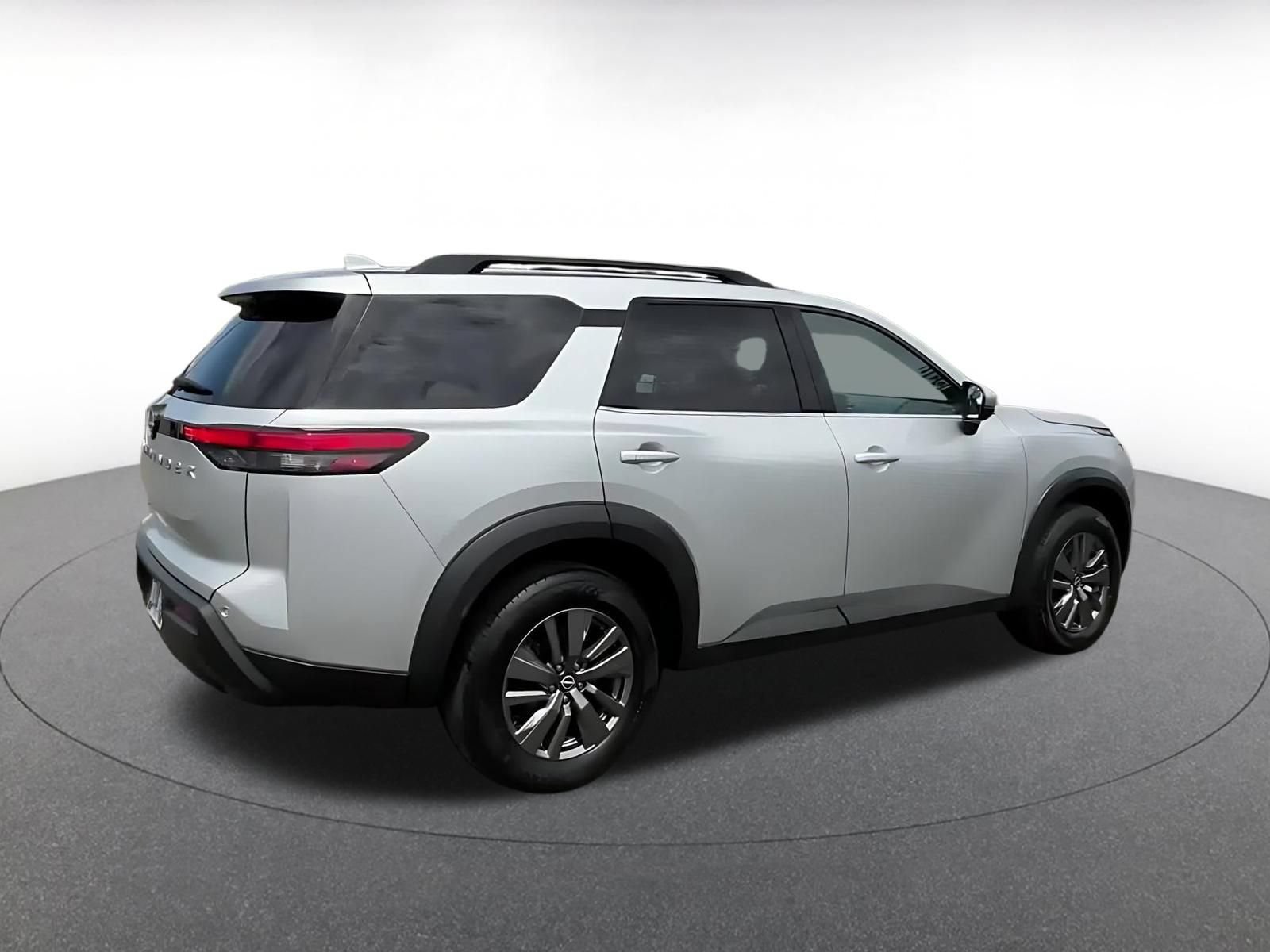 Thumbnail: 2025 Nissan Pathfinder - 12