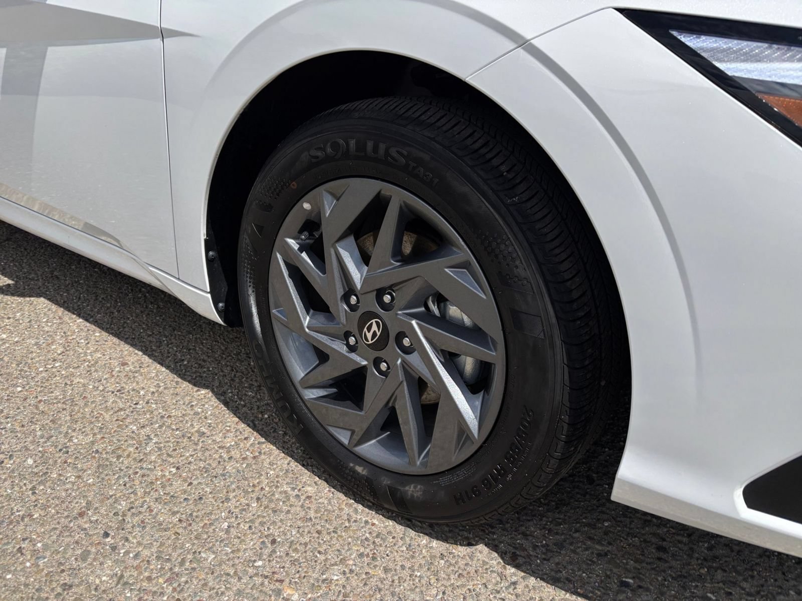 Thumbnail: 2026 Hyundai Elantra - 29