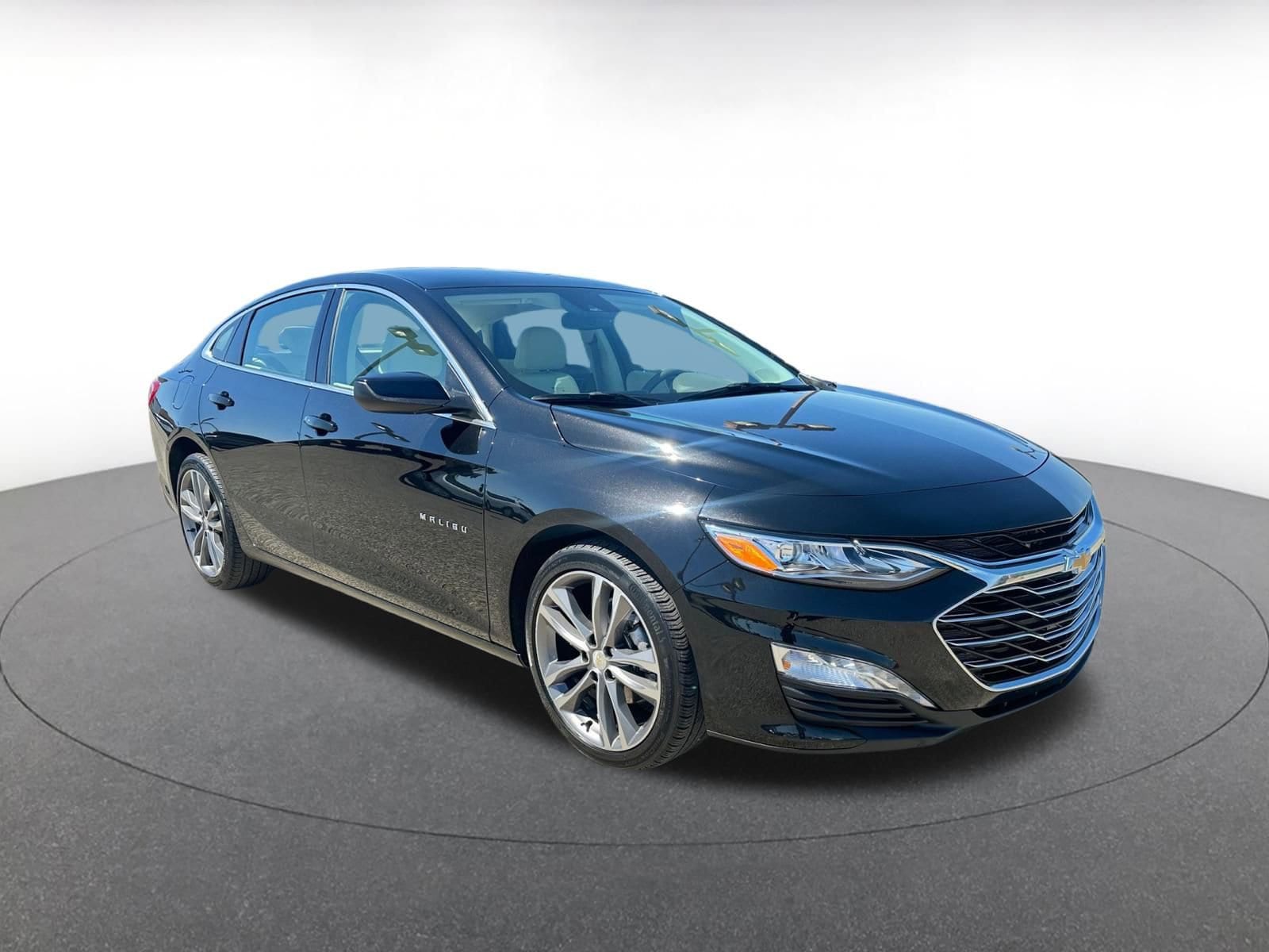 Thumbnail: 2024 Chevrolet Malibu - 1