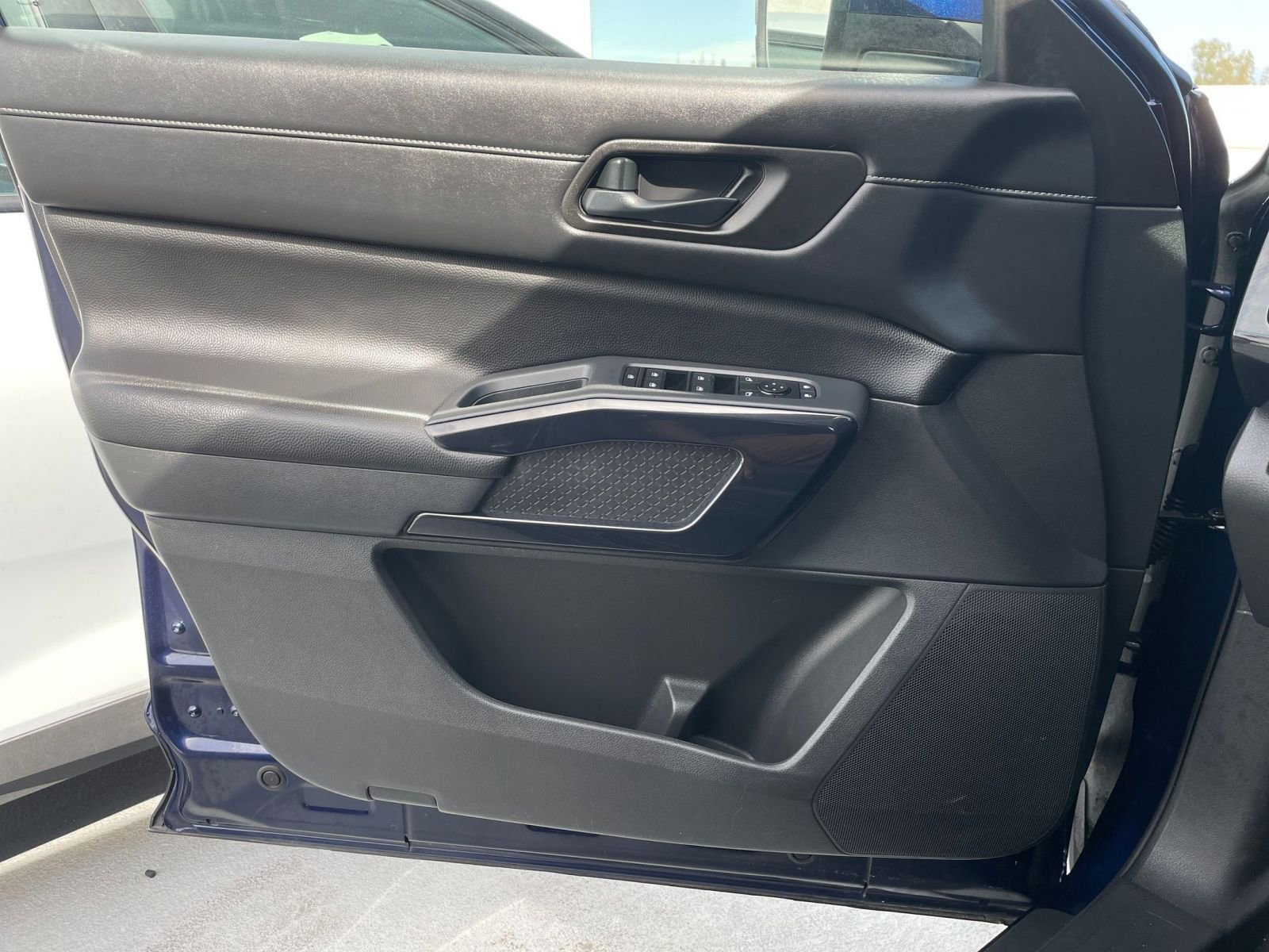 Thumbnail: 2025 Nissan Pathfinder - 18