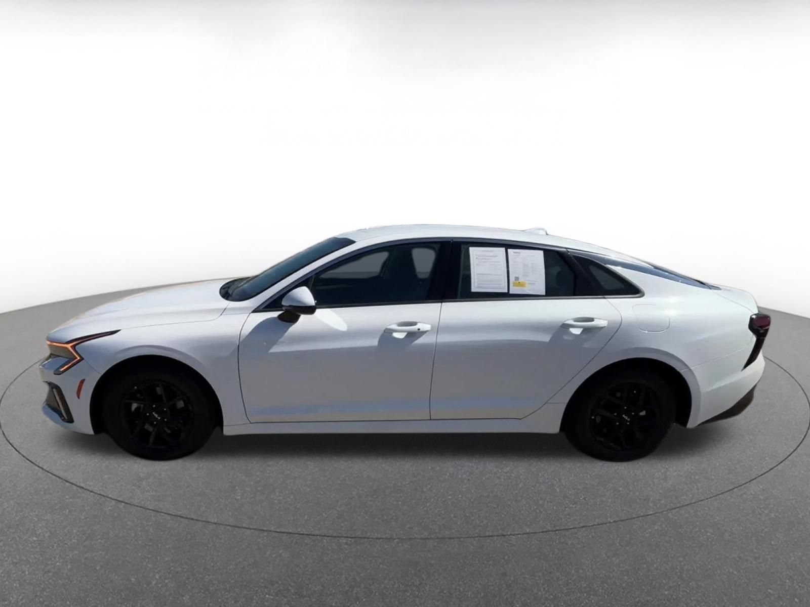 Thumbnail: 2025 Kia K5 - 9