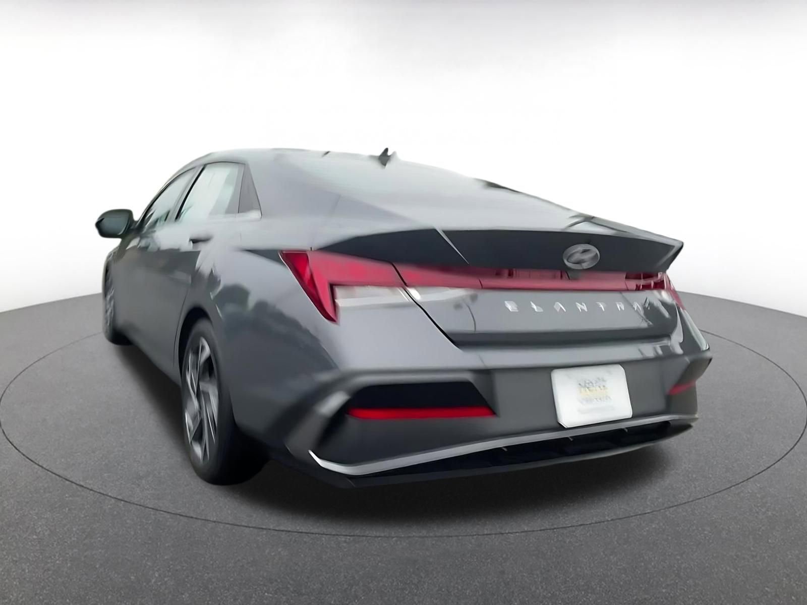 Thumbnail: 2025 Hyundai Elantra - 11