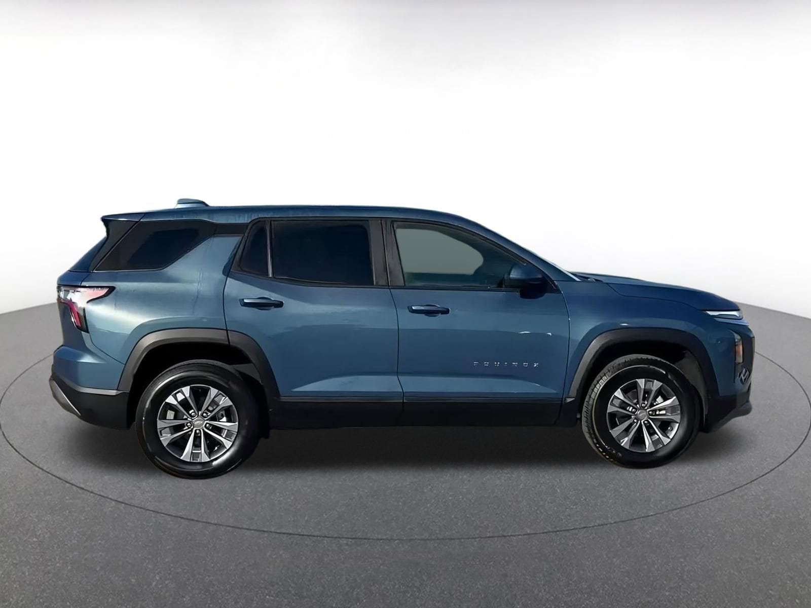 Thumbnail: 2025 Chevrolet Equinox - 16