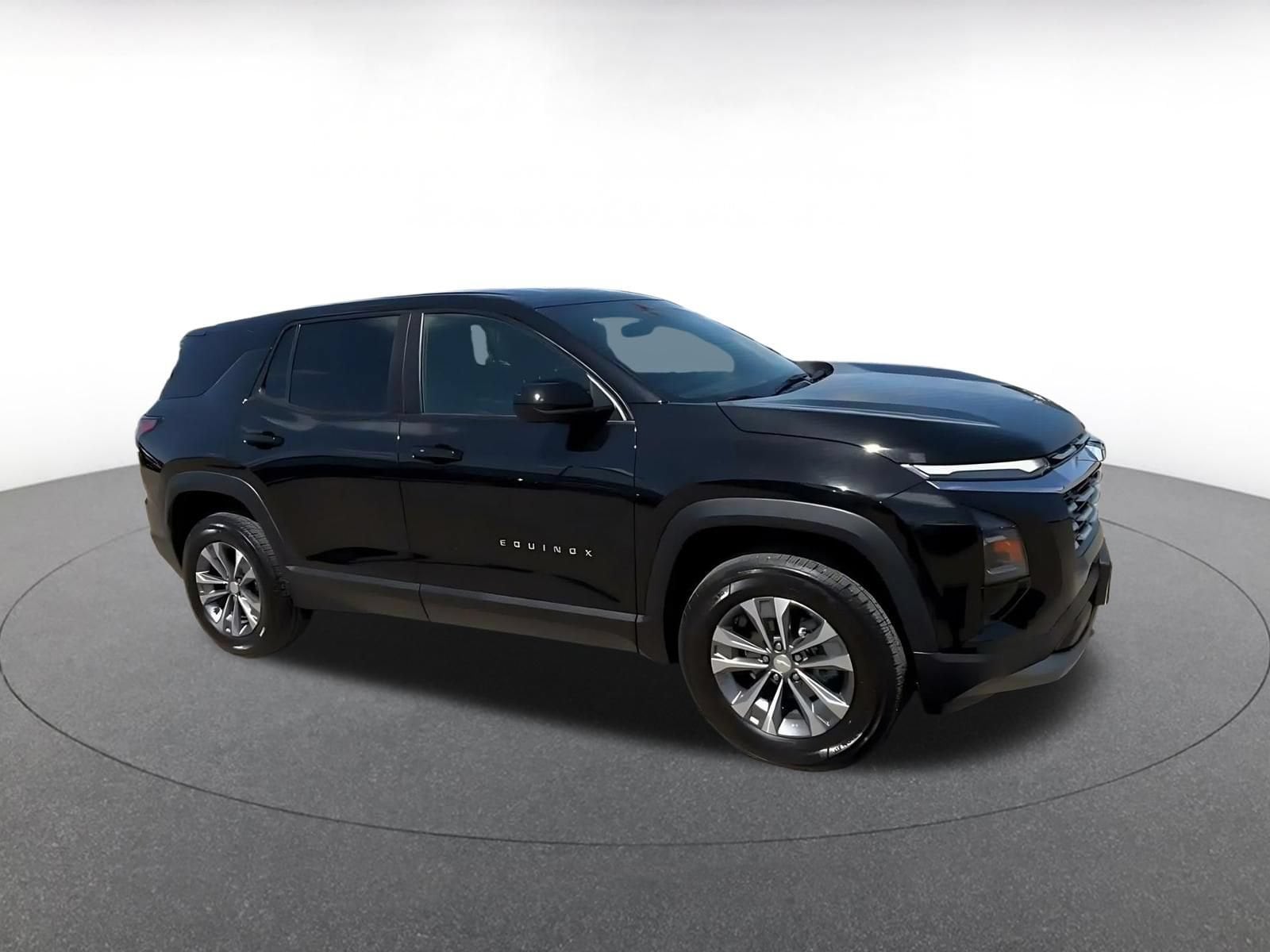 Thumbnail: 2025 Chevrolet Equinox - 2
