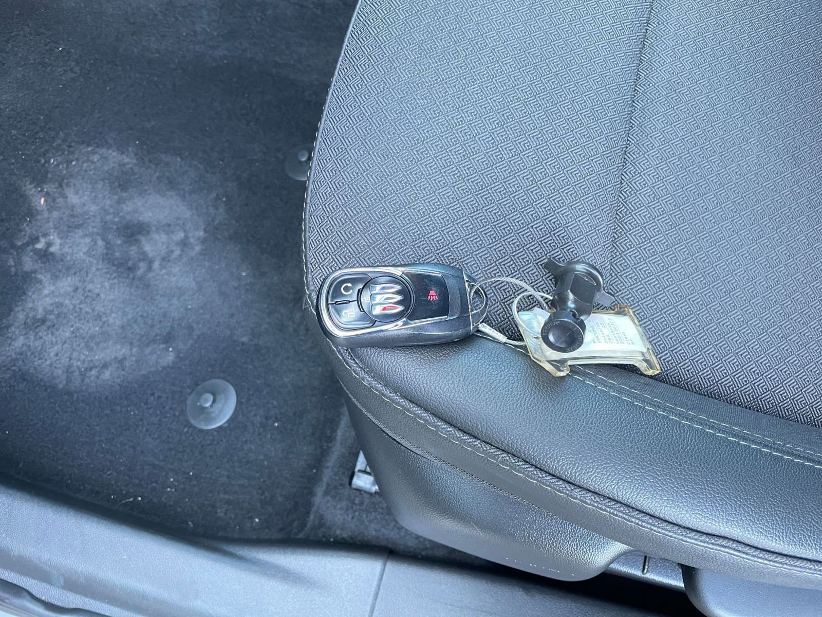 Thumbnail: 2025 Buick Encore GX - 21