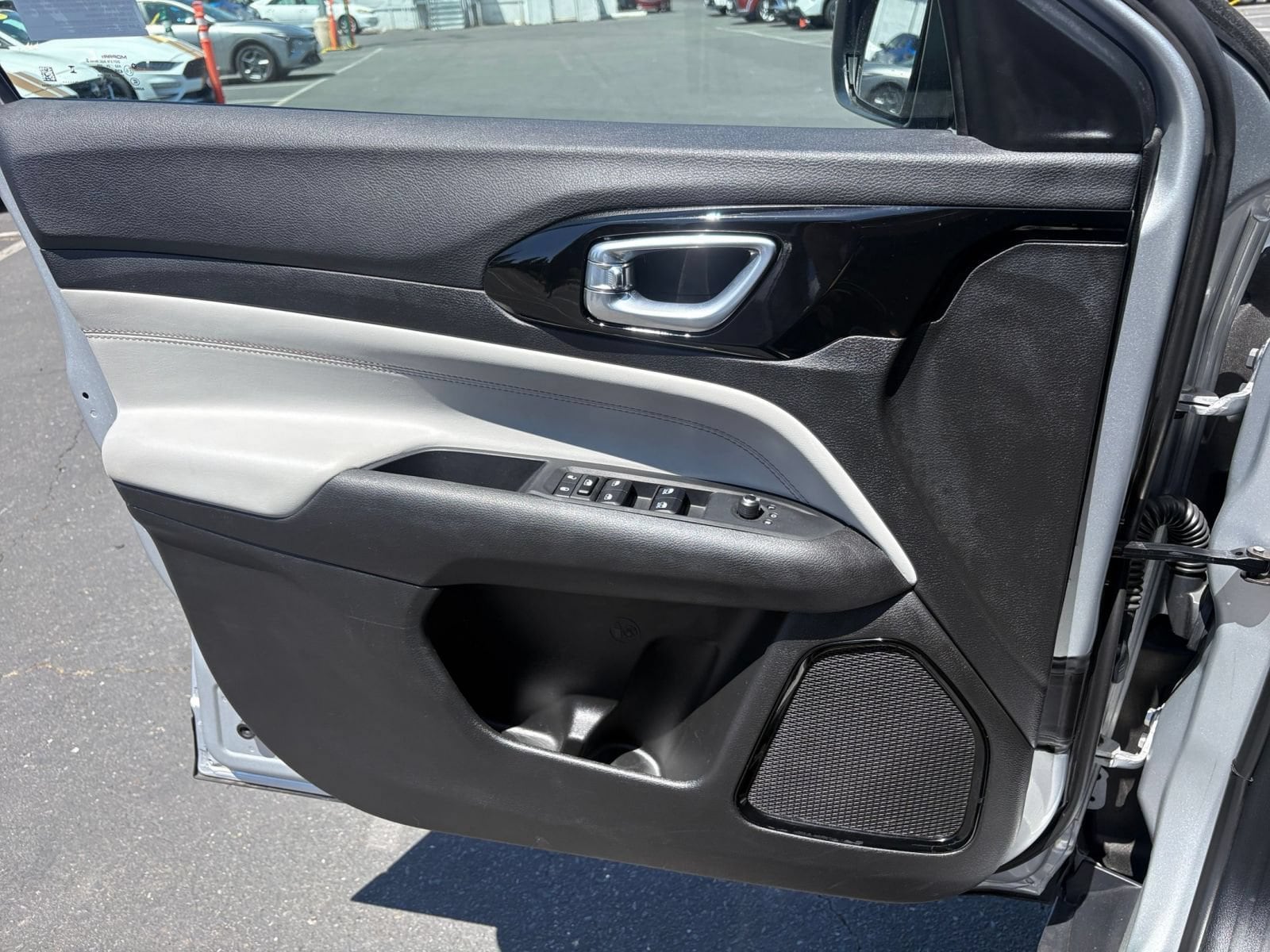 Thumbnail: 2025 Jeep Compass - 15
