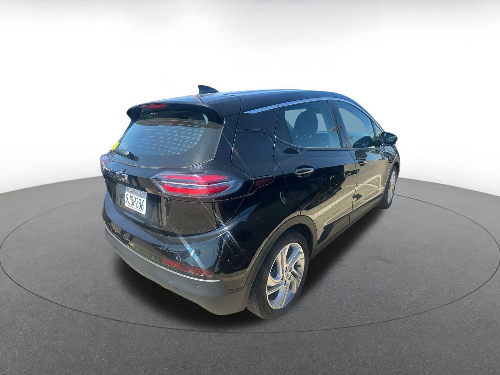 Thumbnail: 2023 Chevrolet Bolt EV - 3