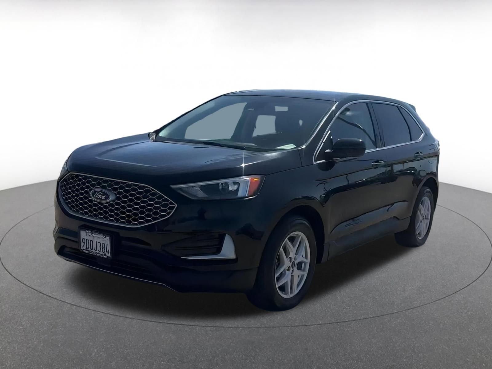 Thumbnail: 2023 Ford Edge - 6