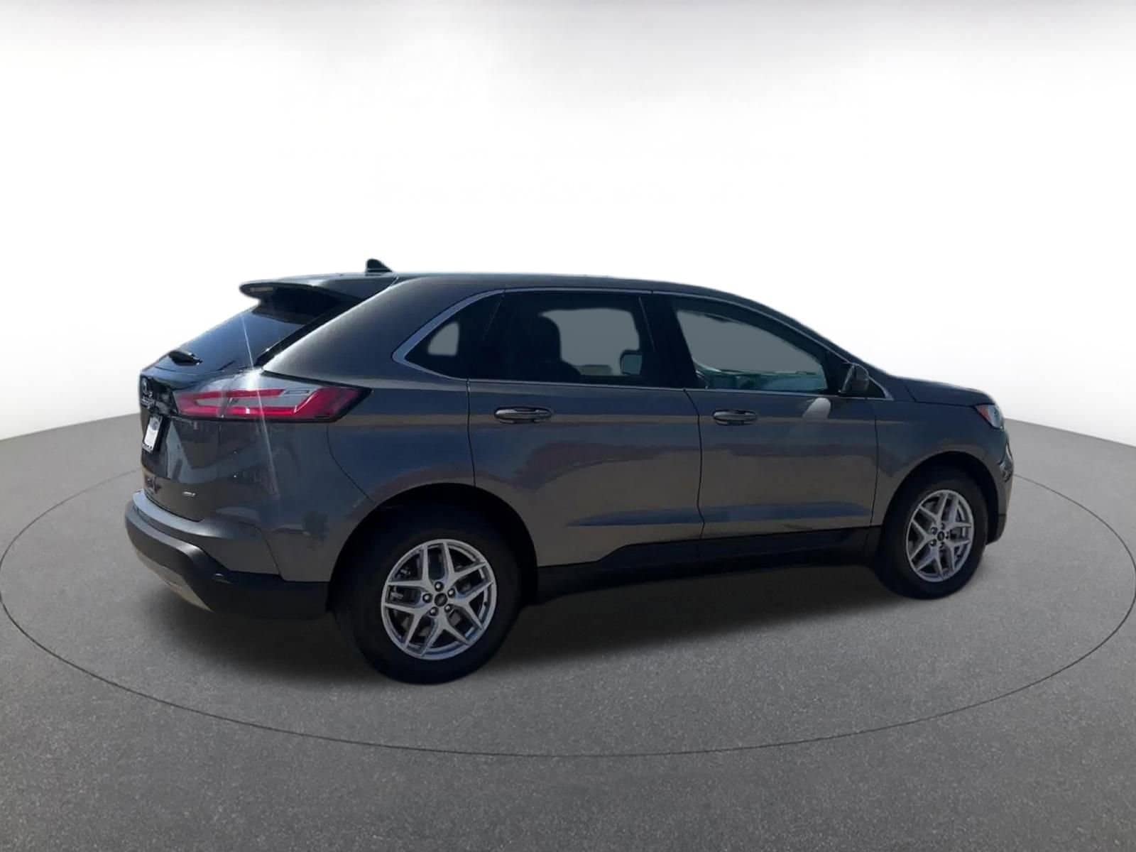 Thumbnail: 2024 Ford Edge - 15