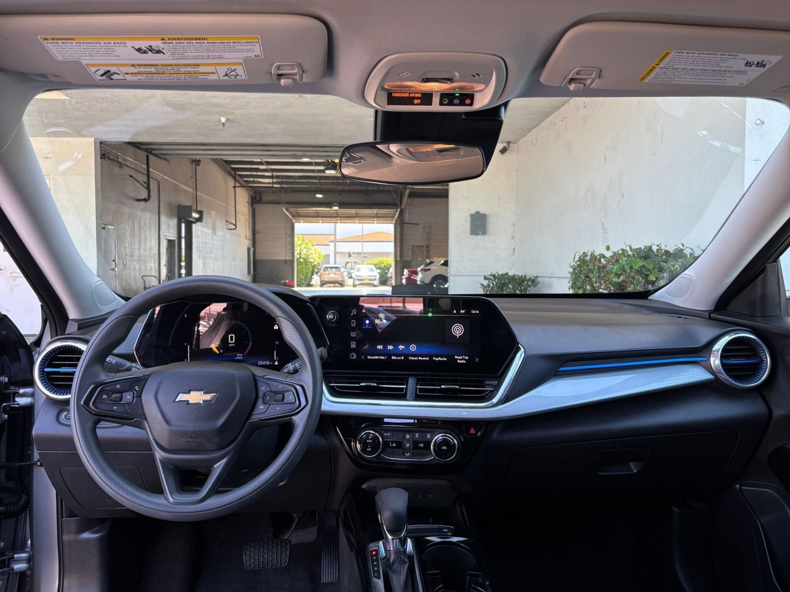 Thumbnail: 2025 Chevrolet Trax - 32