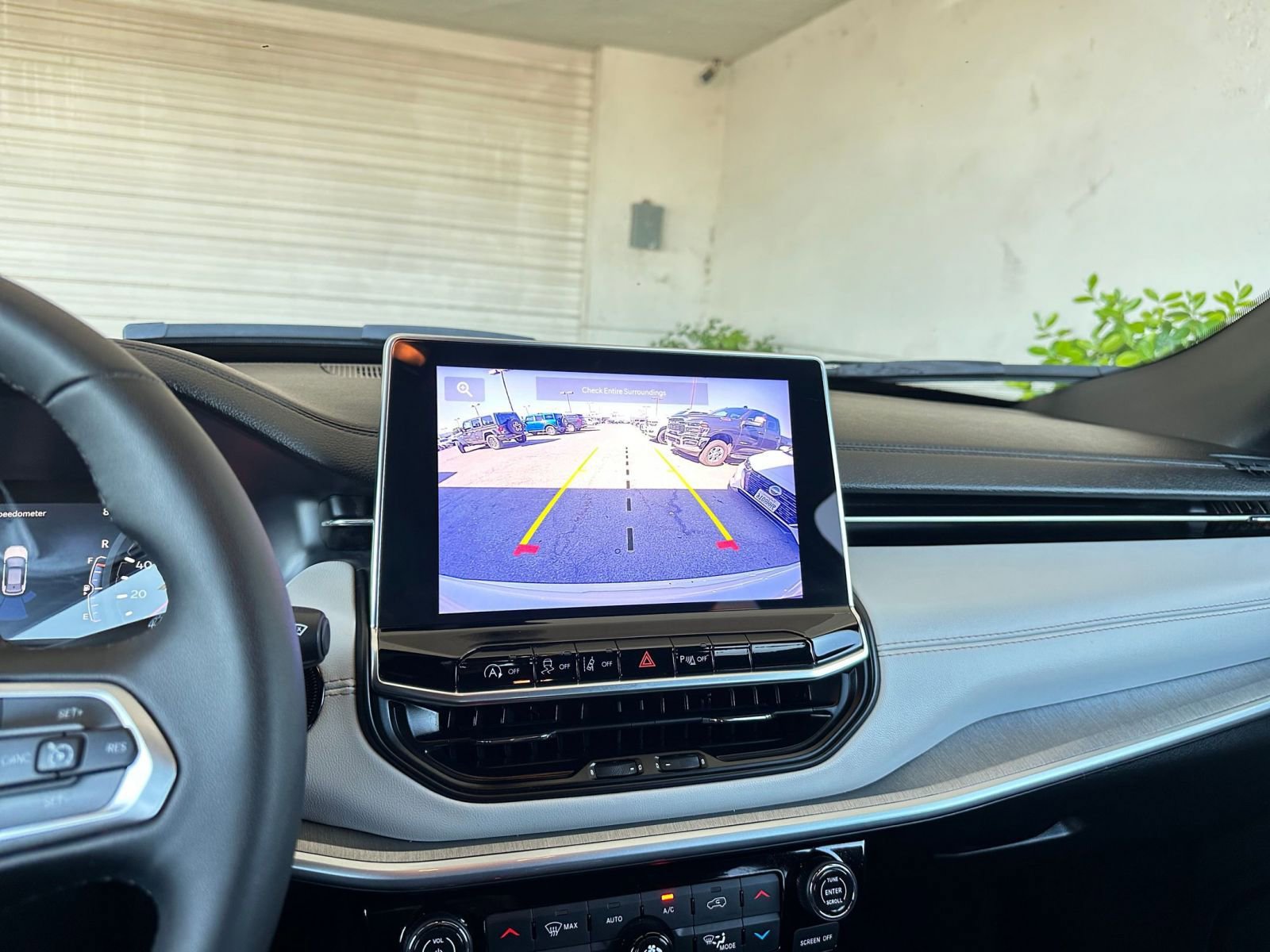 Thumbnail: 2025 Jeep Compass - 17