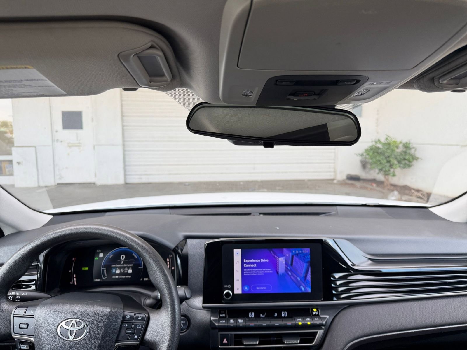 Thumbnail: 2025 Toyota Camry - 33