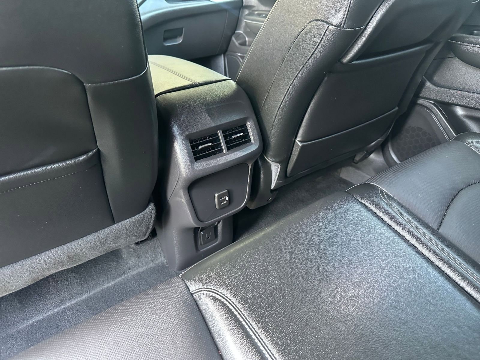 Thumbnail: 2024 GMC Terrain - 25