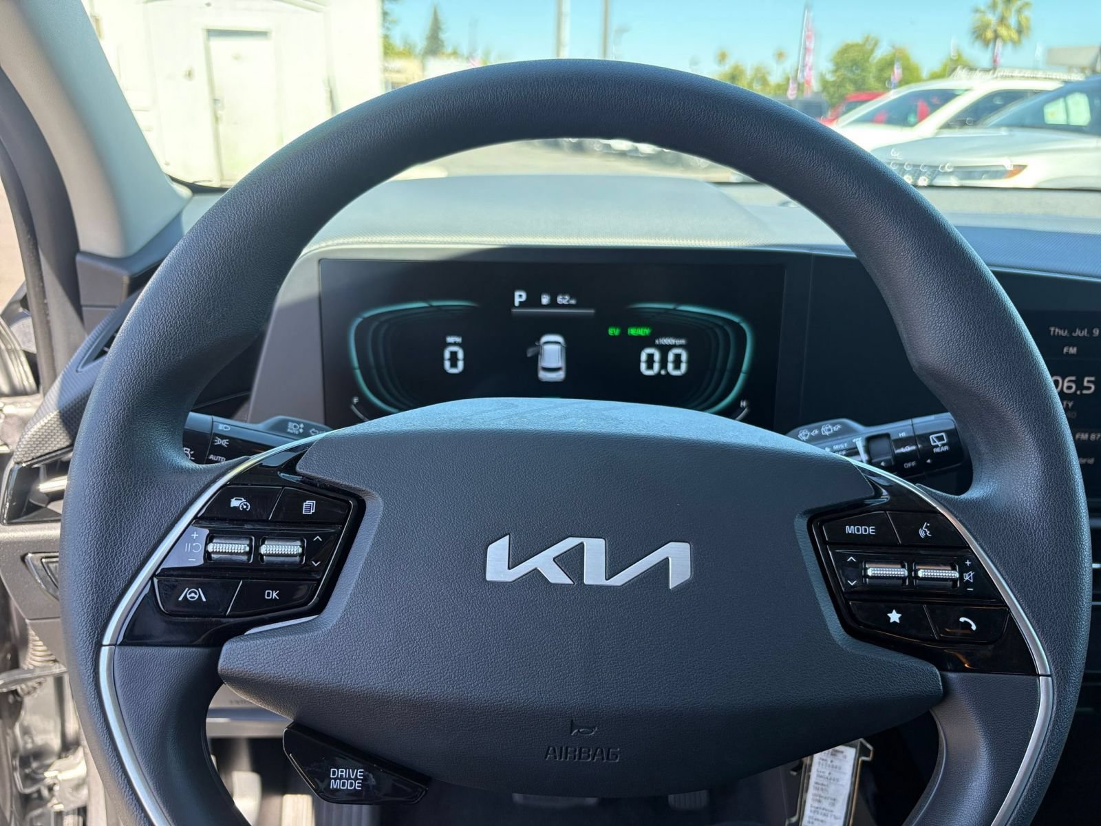 Thumbnail: 2026 Kia Niro - 25