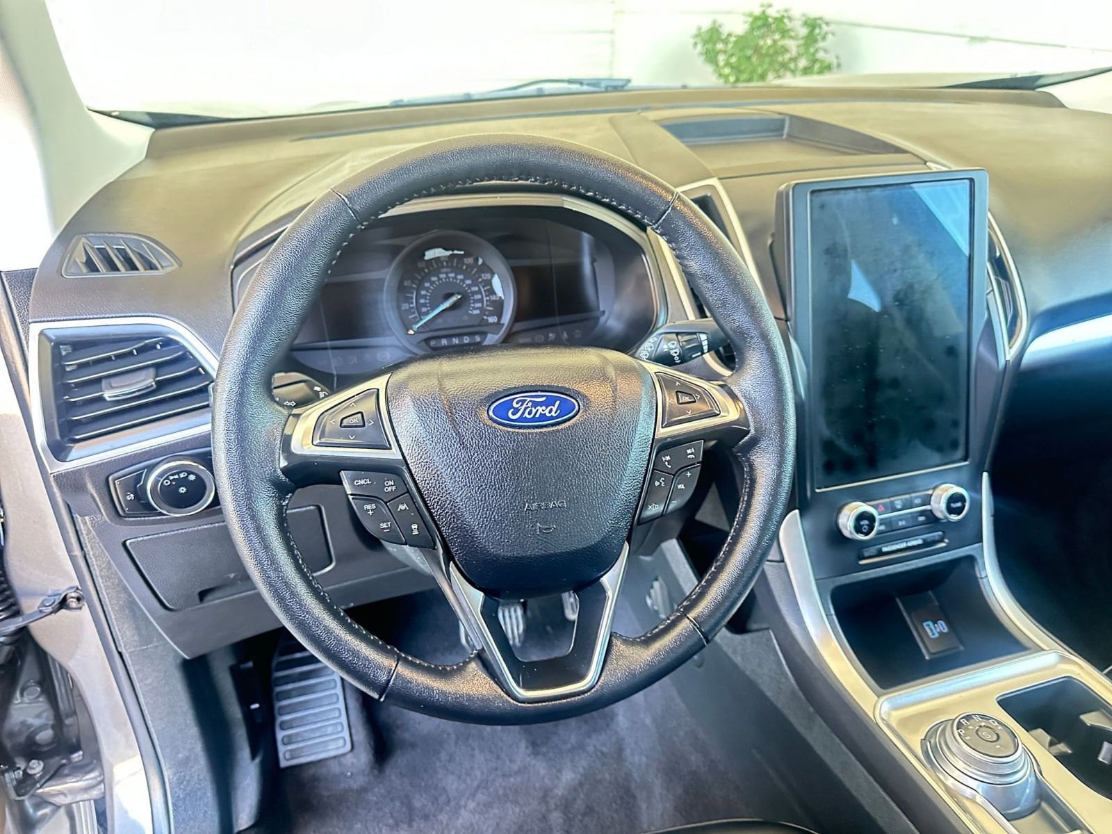 Thumbnail: 2024 Ford Edge - 28