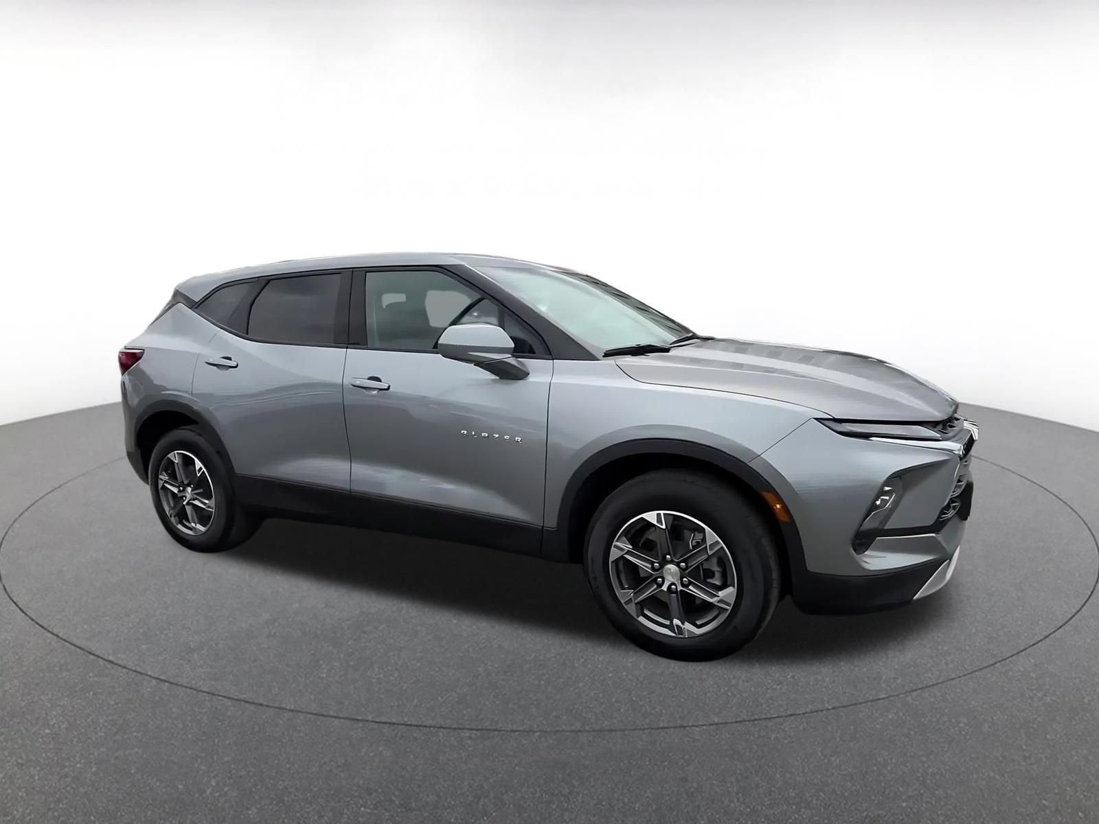 Thumbnail: 2025 Chevrolet Blazer - 2