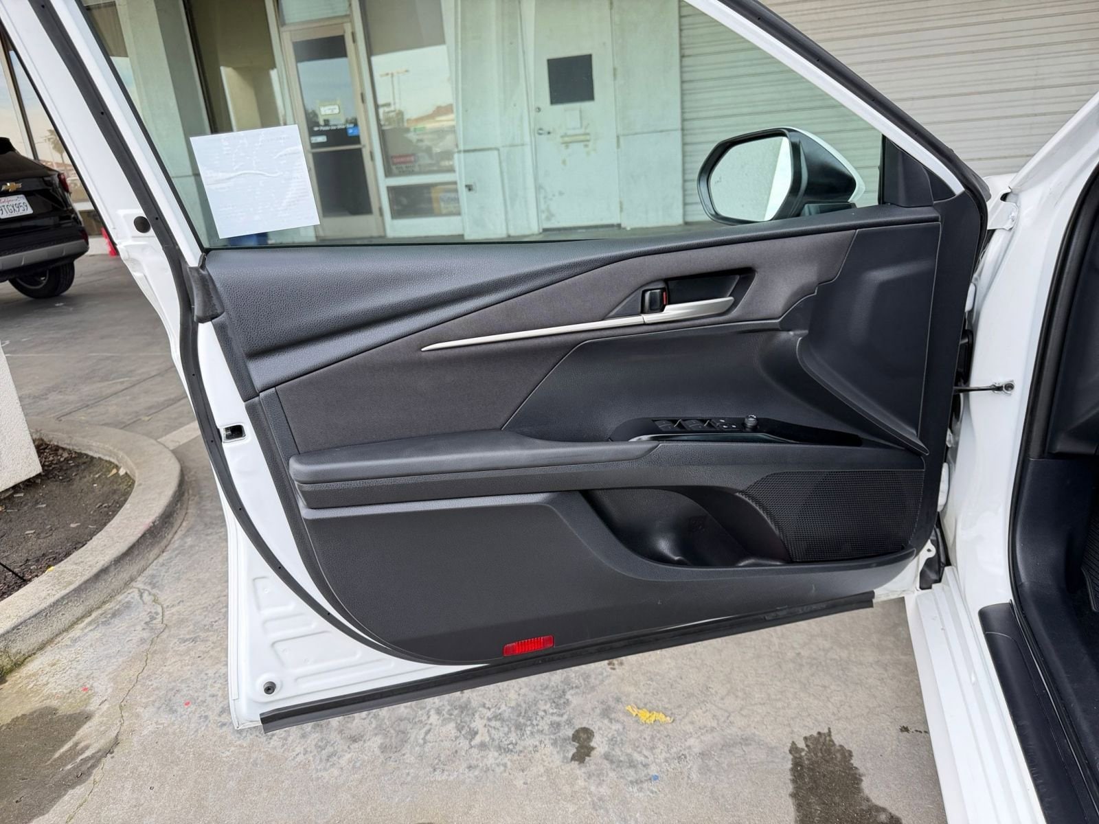 Thumbnail: 2025 Toyota Camry - 18