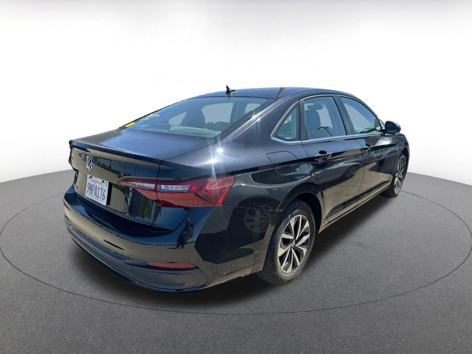 Thumbnail: 2024 Volkswagen Jetta - 5