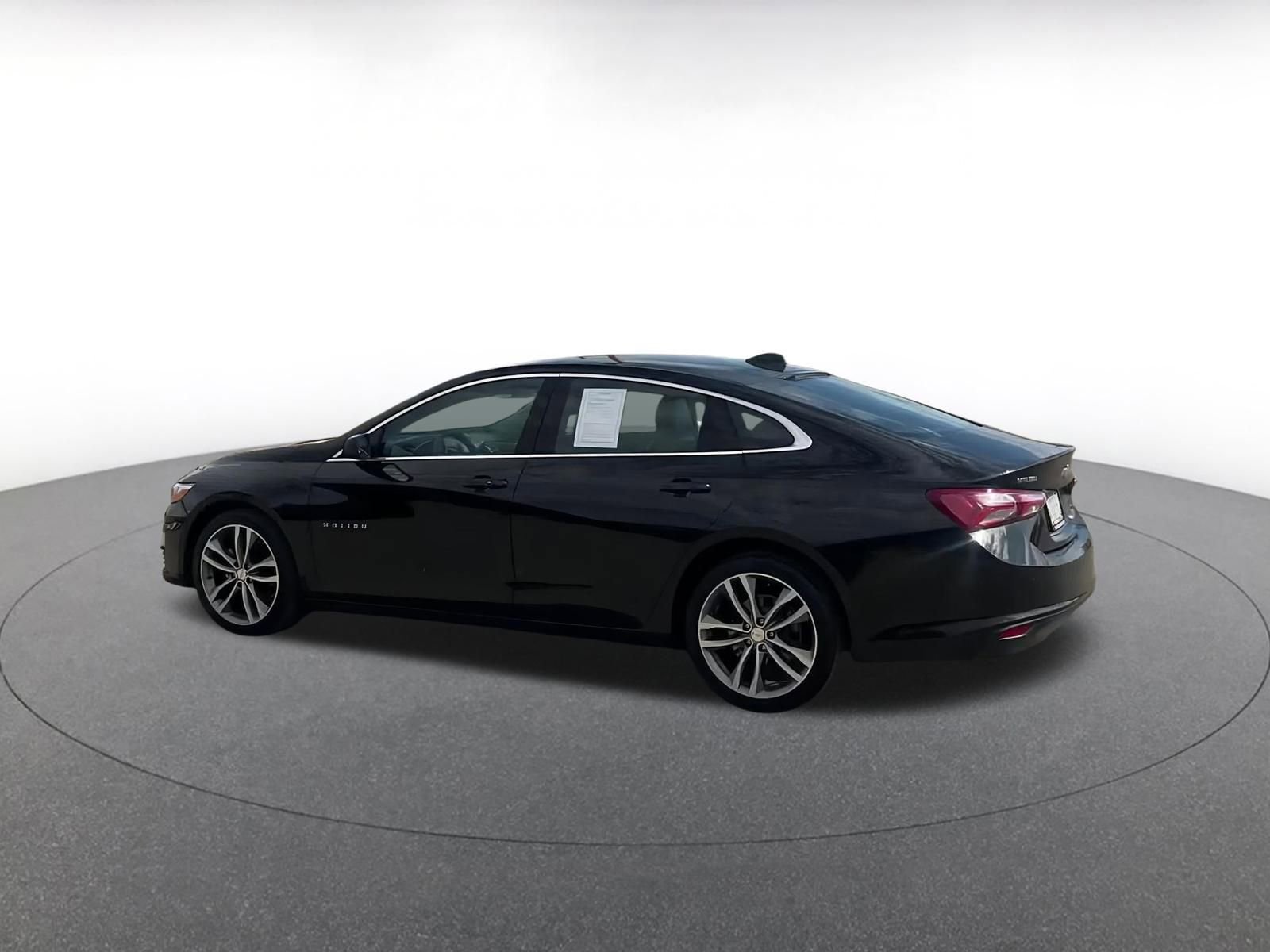 Thumbnail: 2024 Chevrolet Malibu - 10