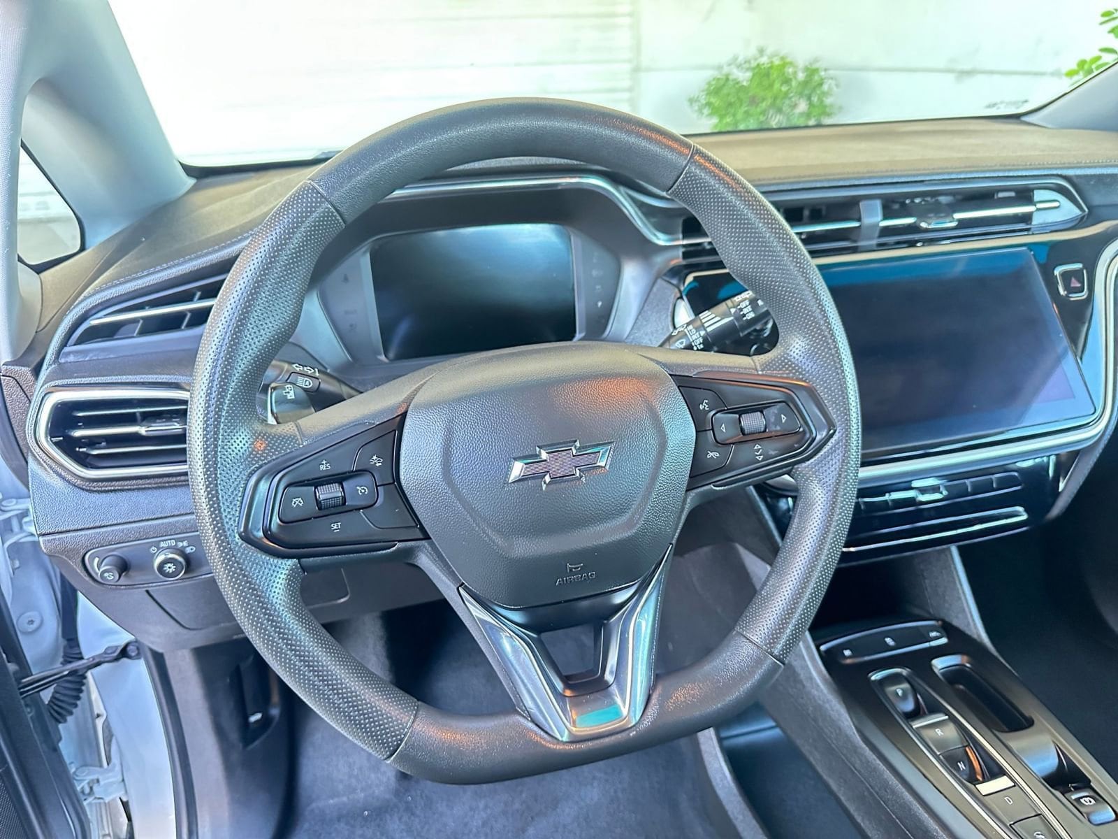 Thumbnail: 2023 Chevrolet Bolt EV - 32