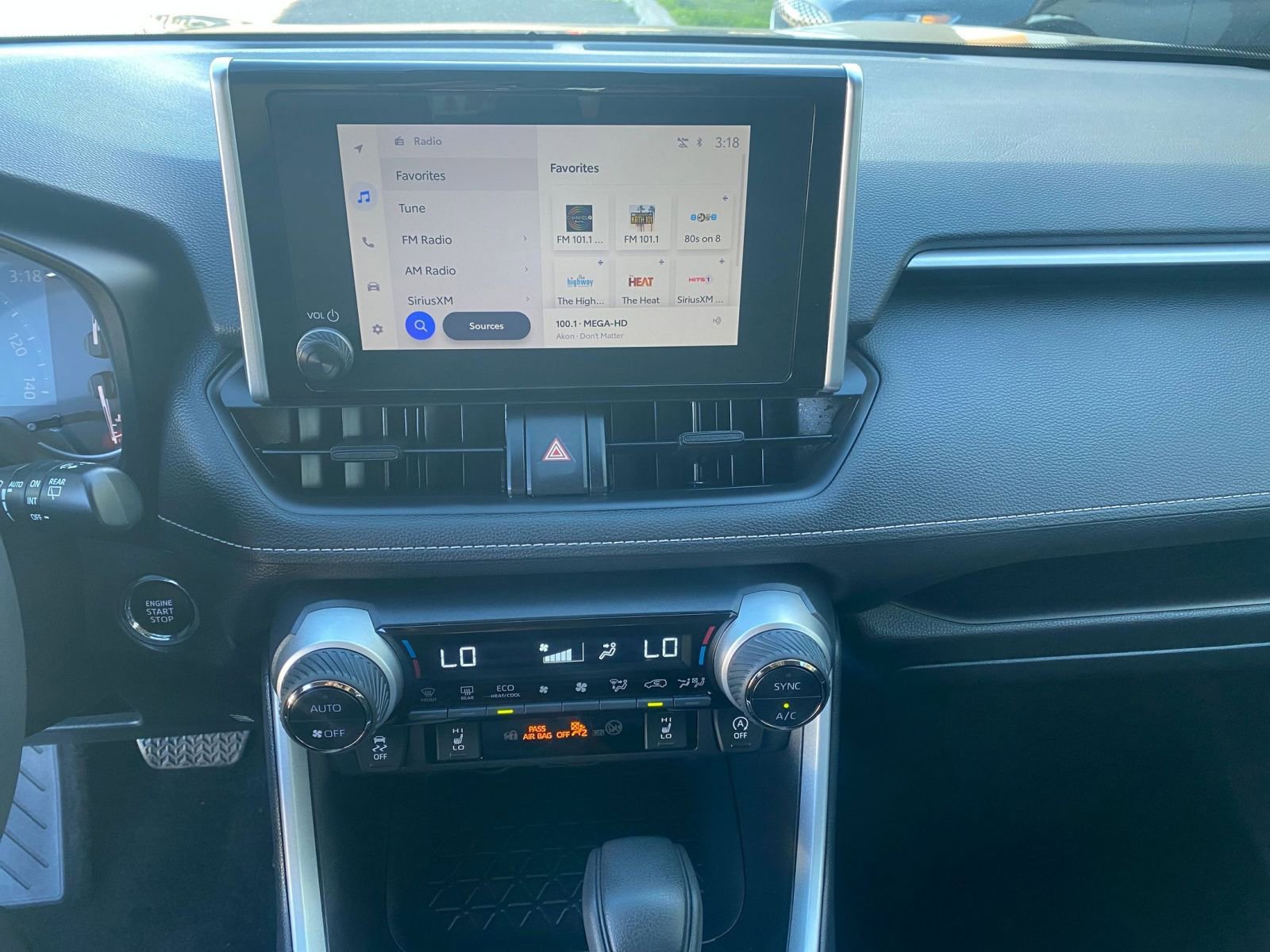 Thumbnail: 2025 Toyota RAV4 - 24