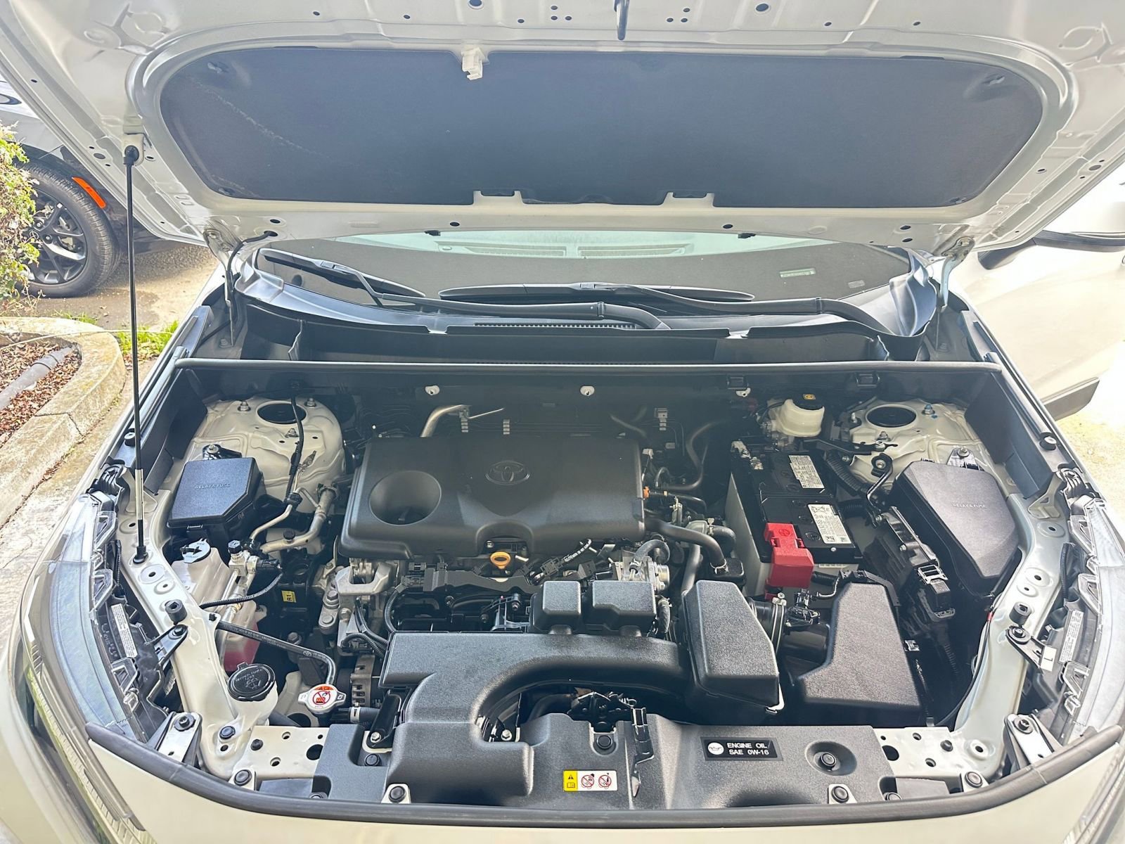 Thumbnail: 2025 Toyota RAV4 - 32