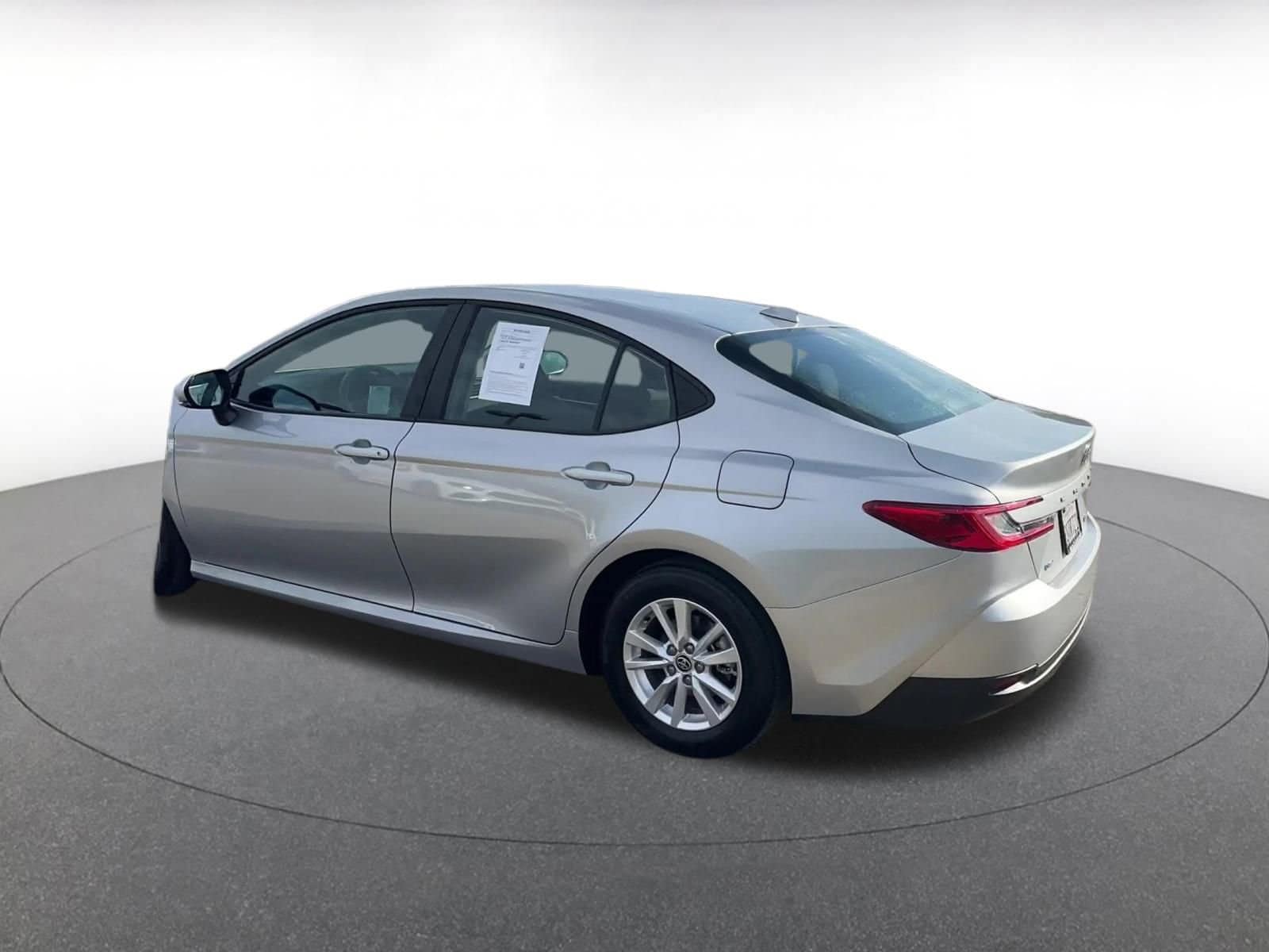 Thumbnail: 2025 Toyota Camry - 10