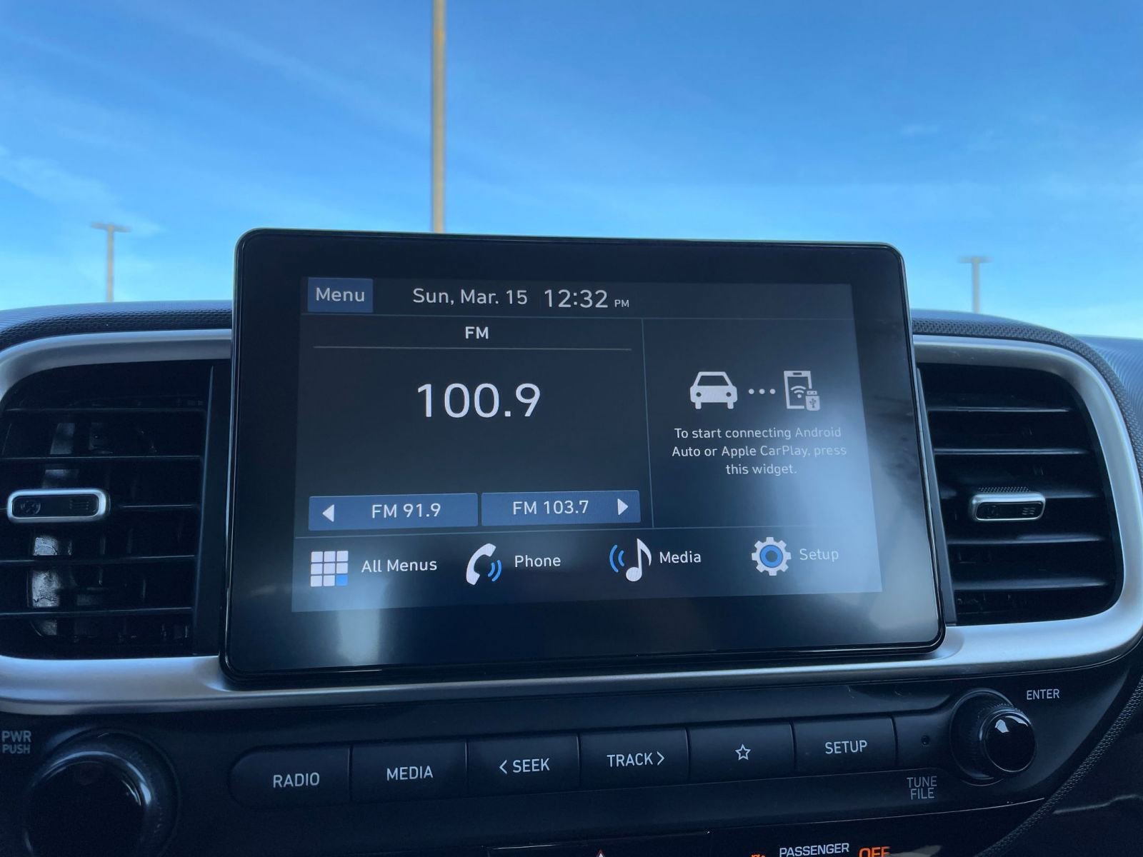 Thumbnail: 2025 Hyundai Venue - 20