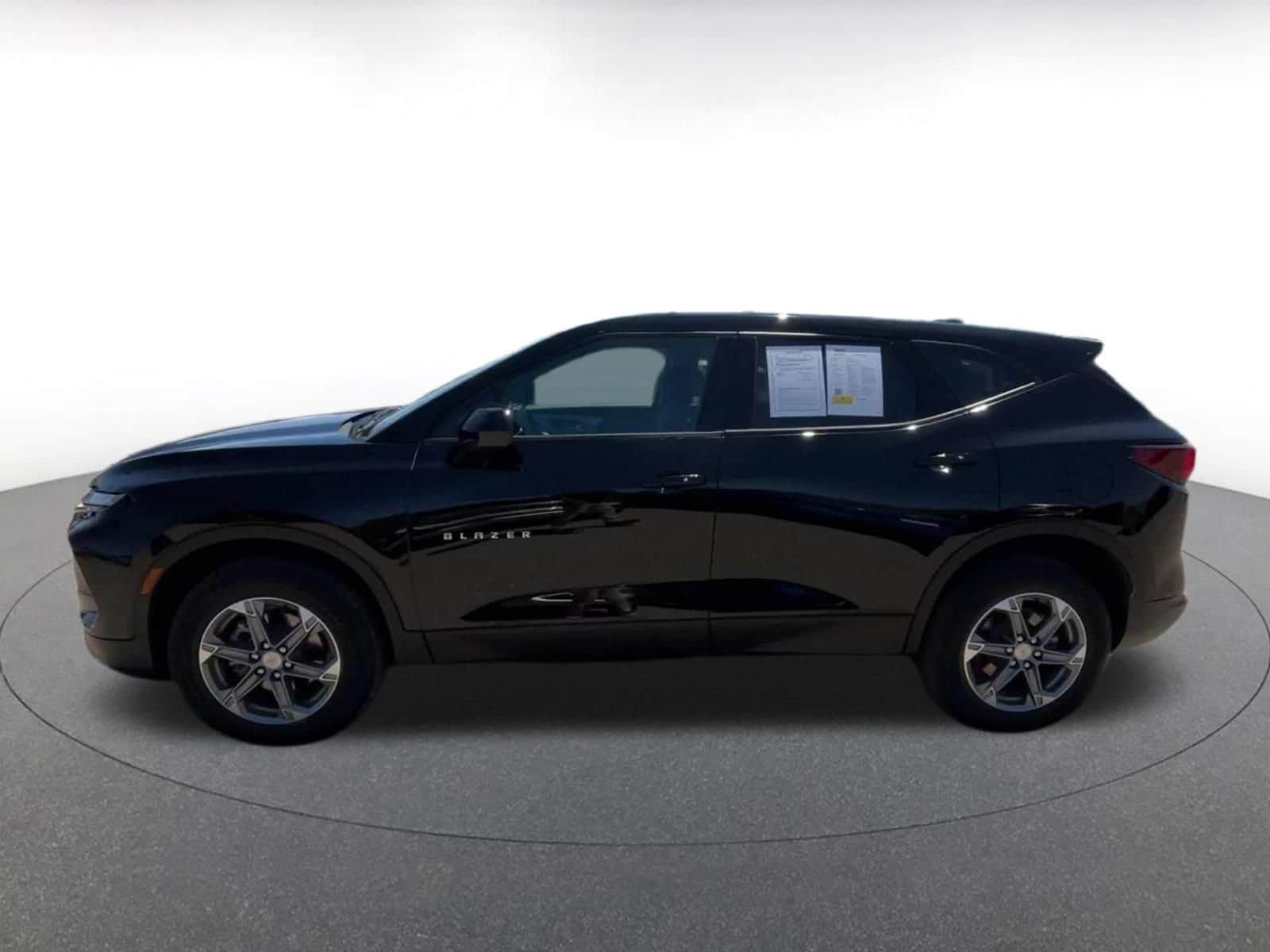 Thumbnail: 2026 Chevrolet Blazer - 9