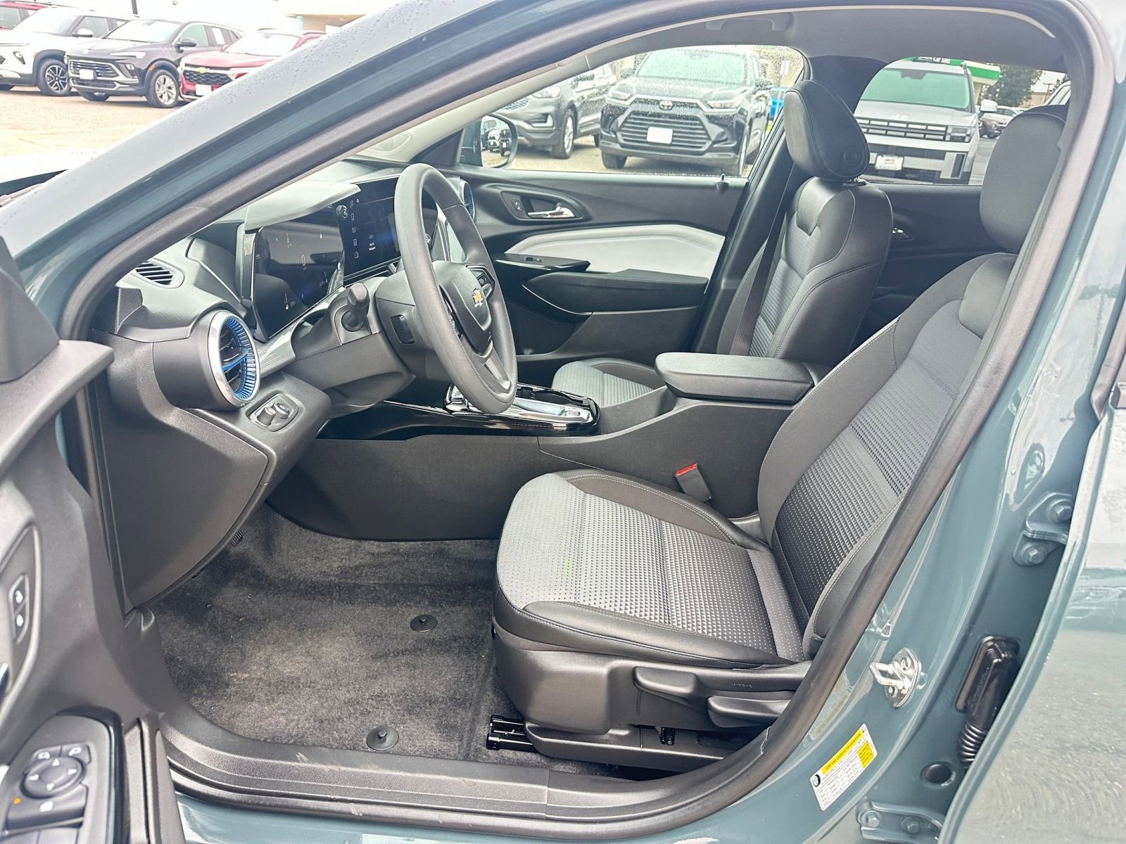 Thumbnail: 2025 Chevrolet Trax - 27