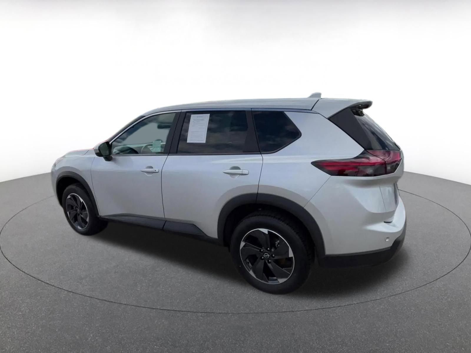 Thumbnail: 2025 Nissan Rogue - 10