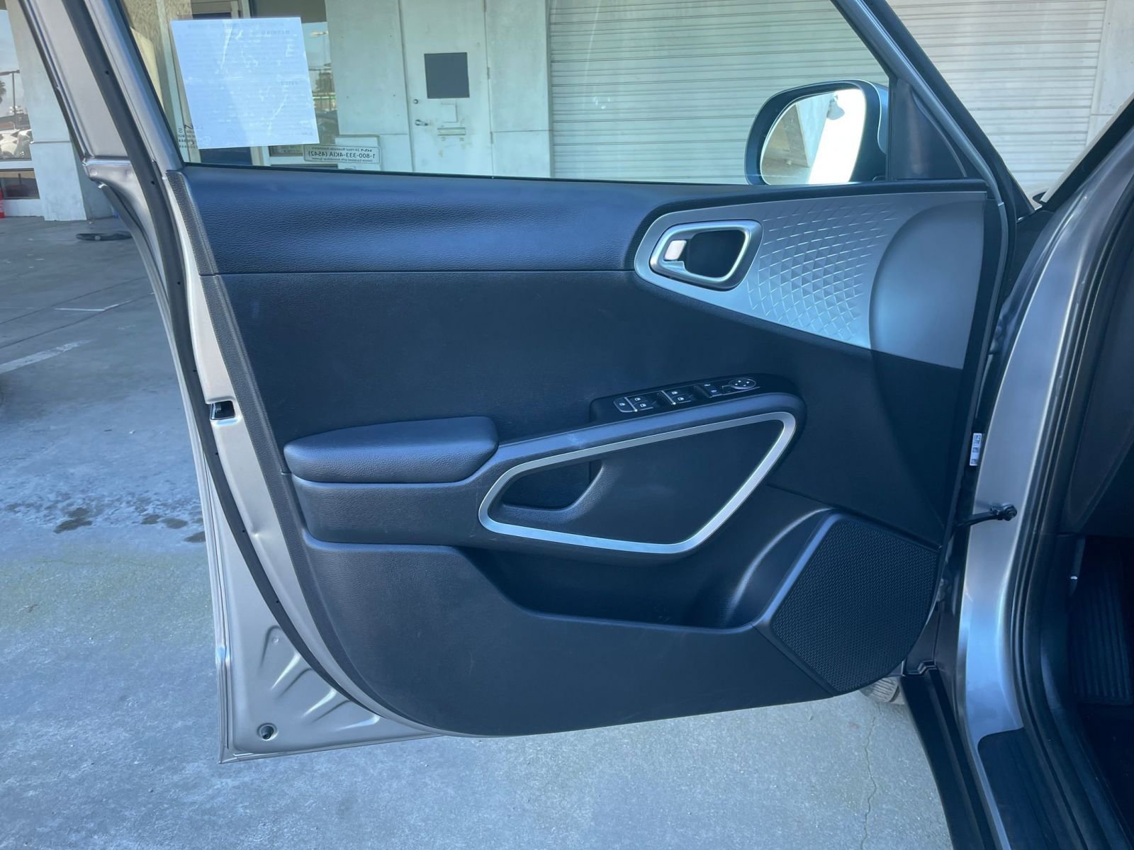 Thumbnail: 2025 Kia Soul - 18