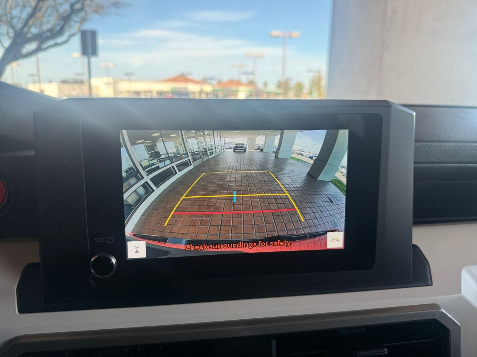 Thumbnail: 2024 Toyota Tacoma - 17