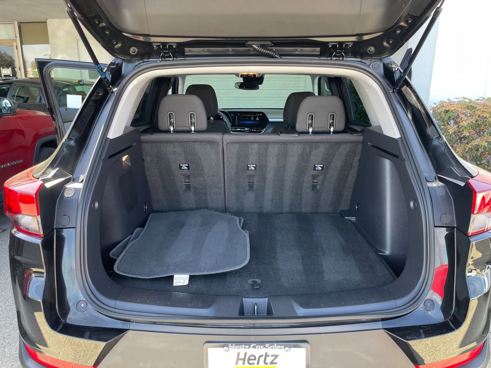 Thumbnail: 2025 Chevrolet TrailBlazer - 32