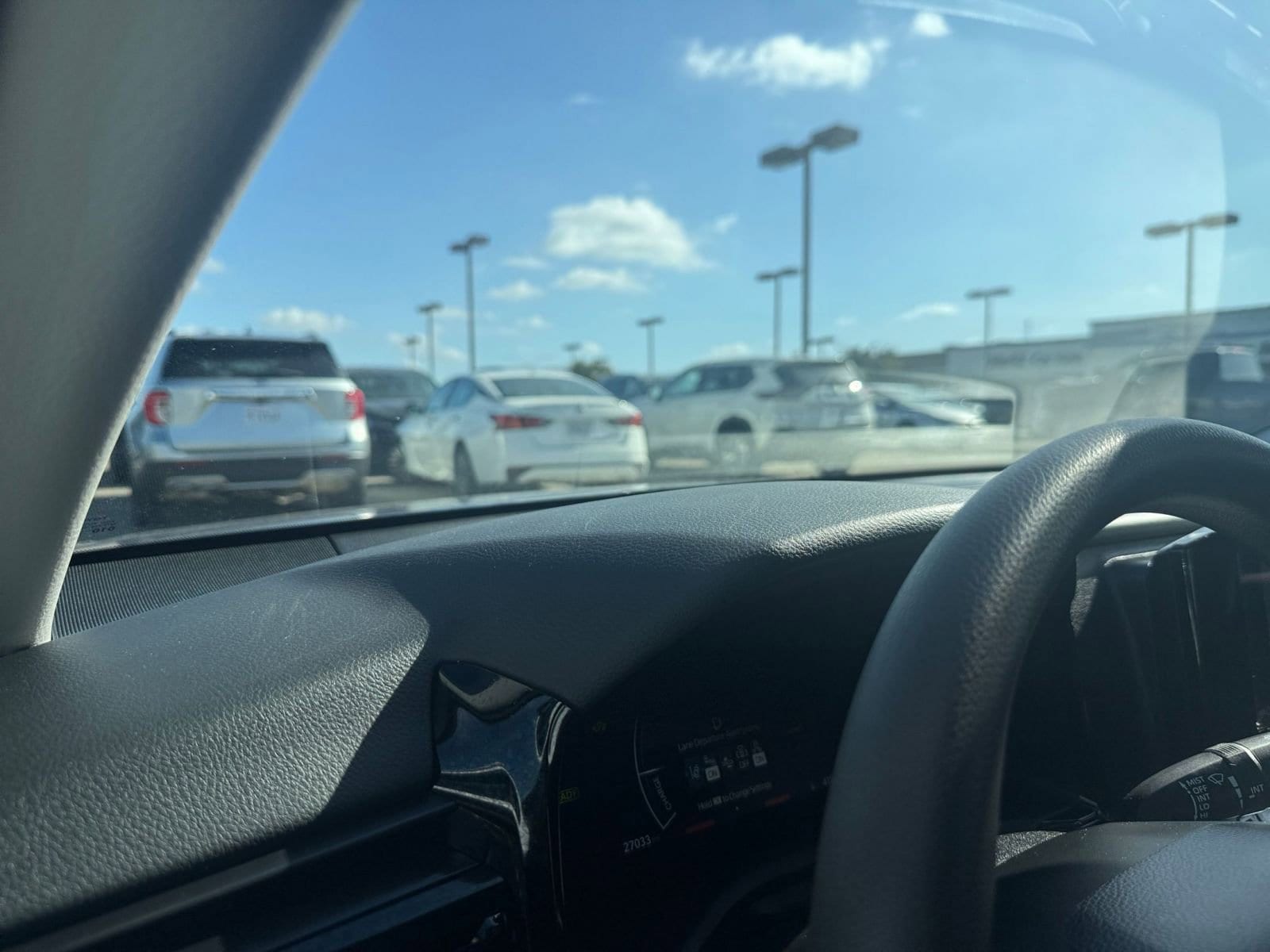 Thumbnail: 2025 Toyota Camry - 33