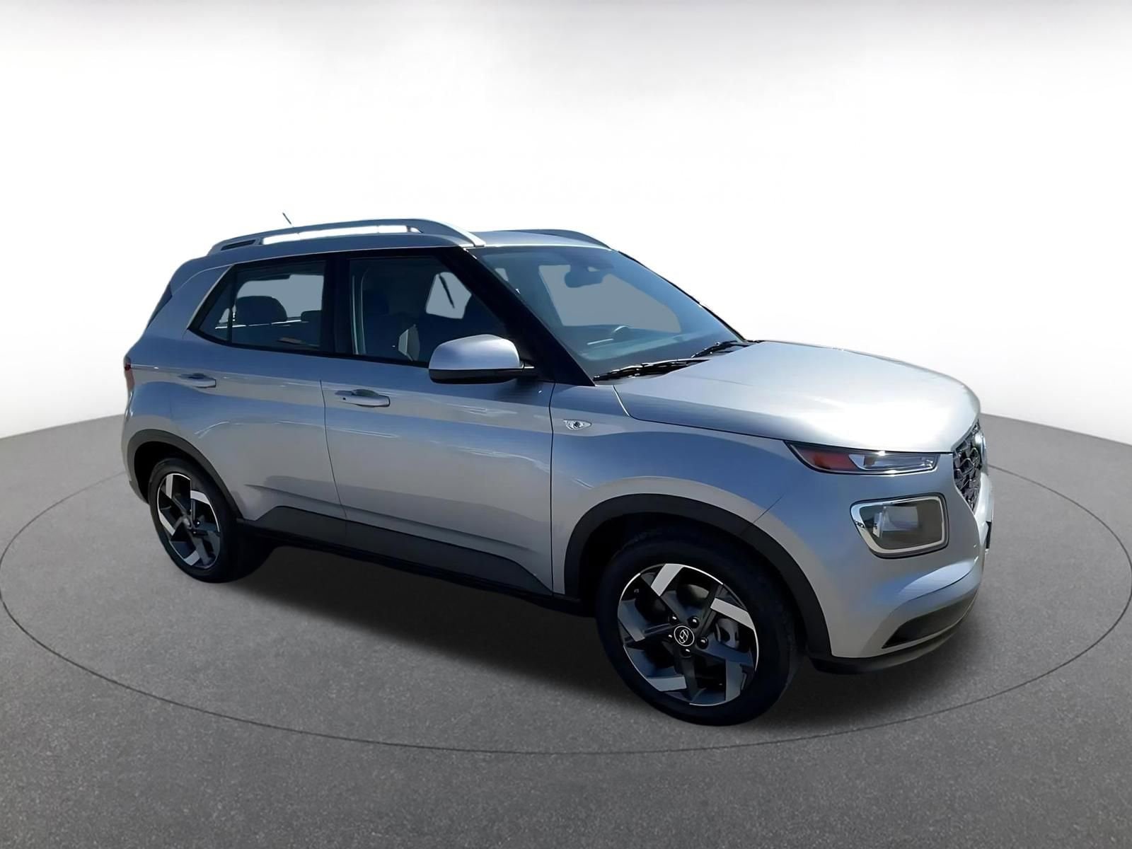 Thumbnail: 2025 Hyundai Venue - 2