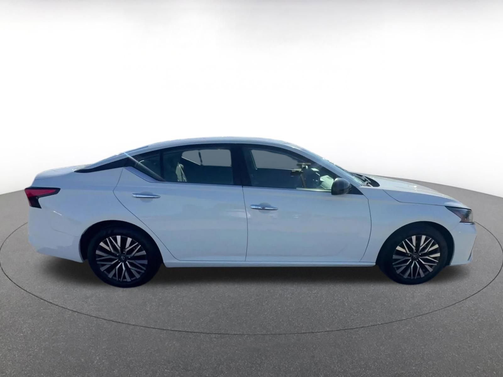 Thumbnail: 2025 Nissan Altima - 16