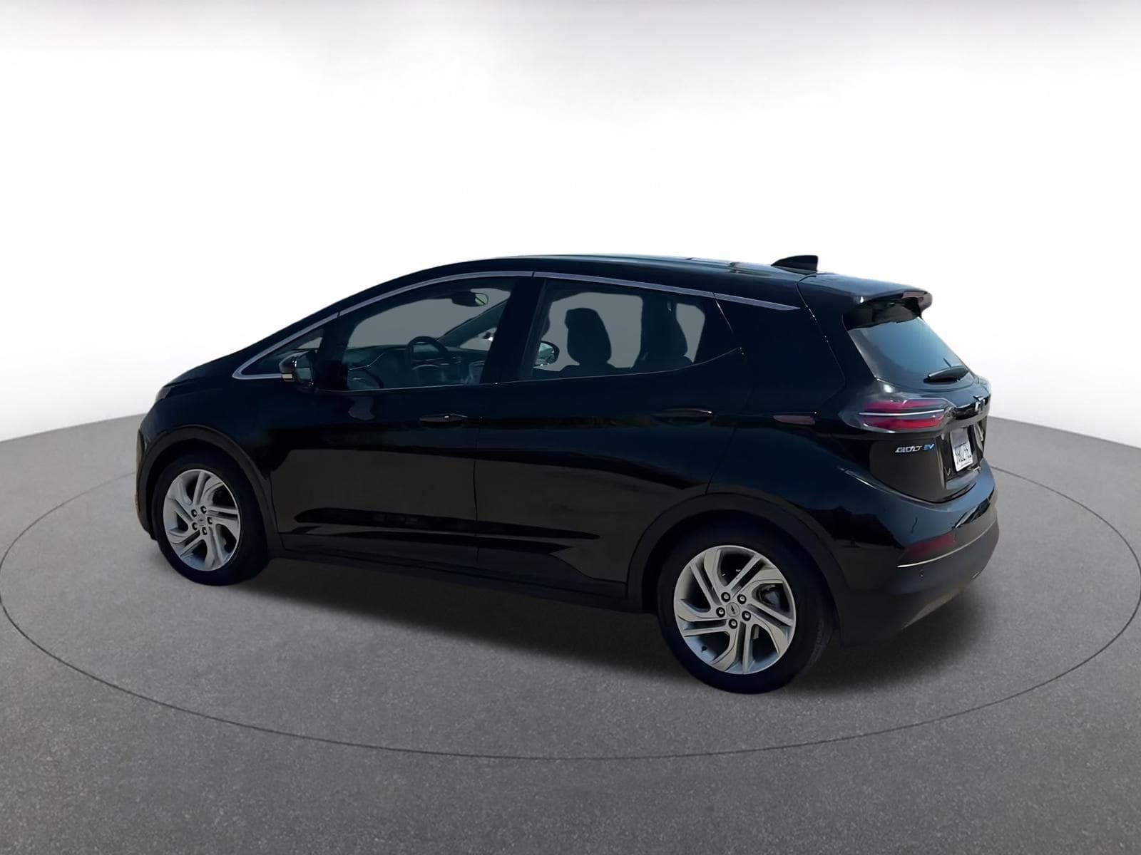 Thumbnail: 2023 Chevrolet Bolt EV - 10