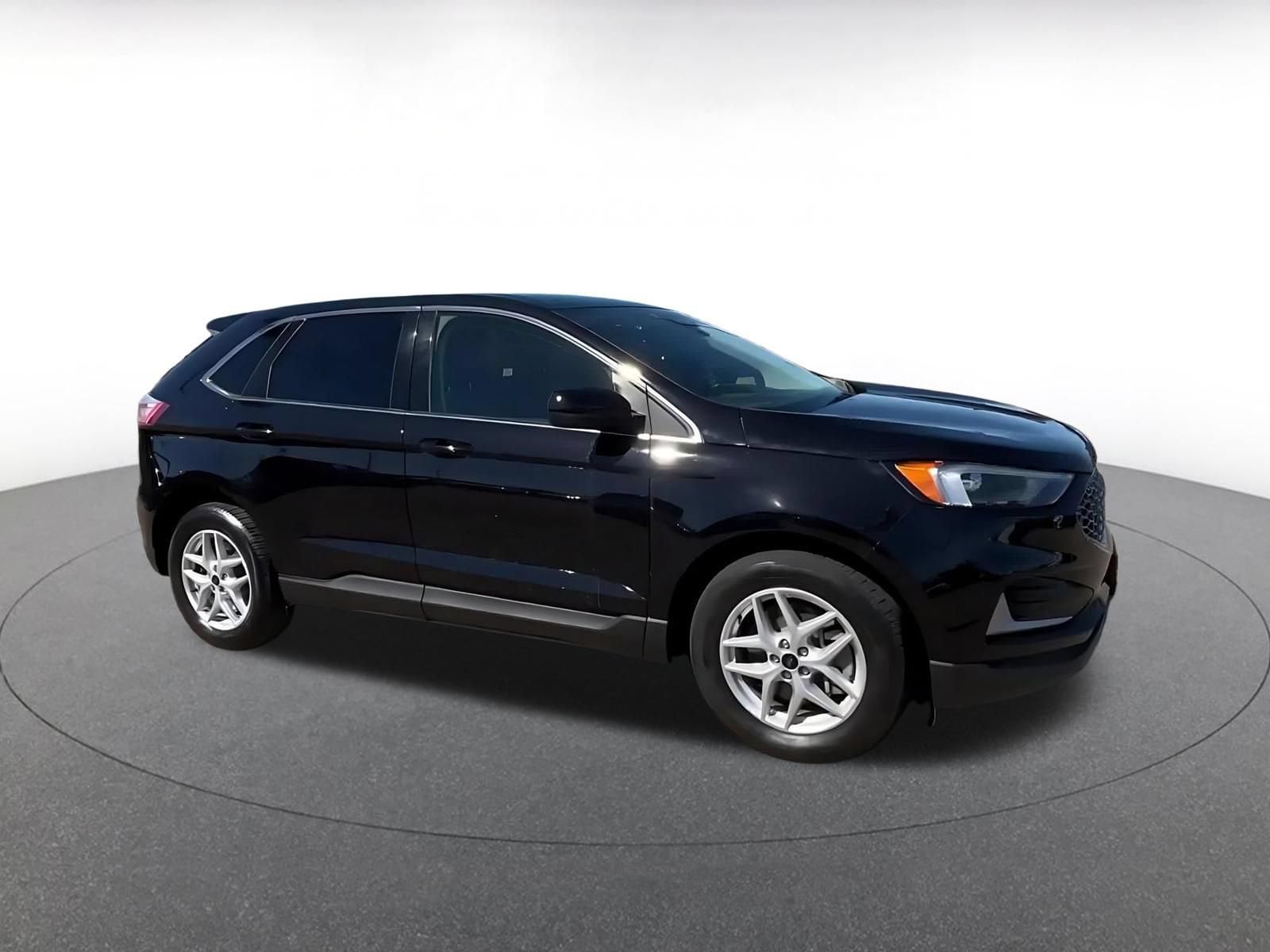 Thumbnail: 2024 Ford Edge - 2